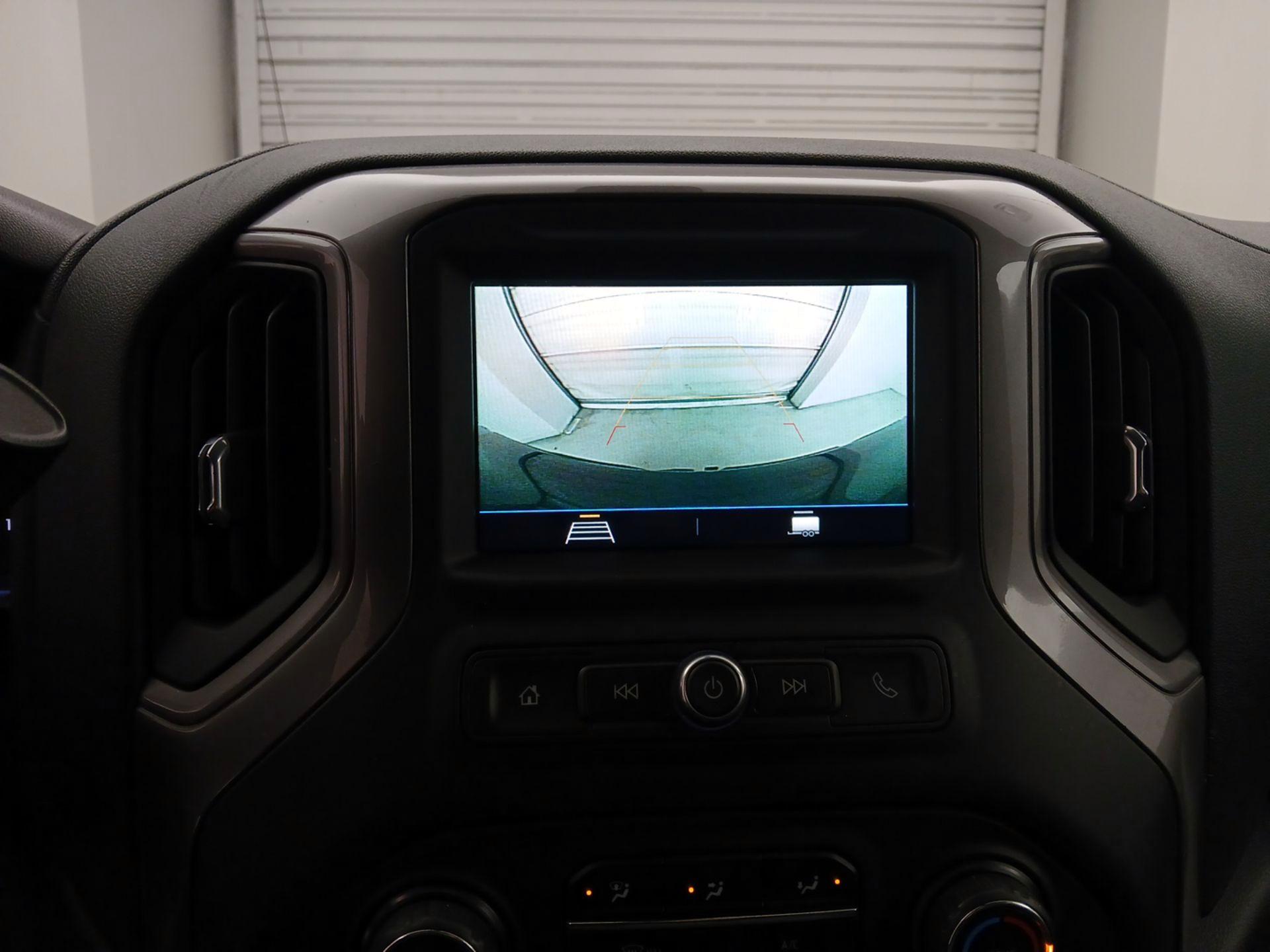 Thumbnail: 2019 Chevrolet Silverado 1500 - 14