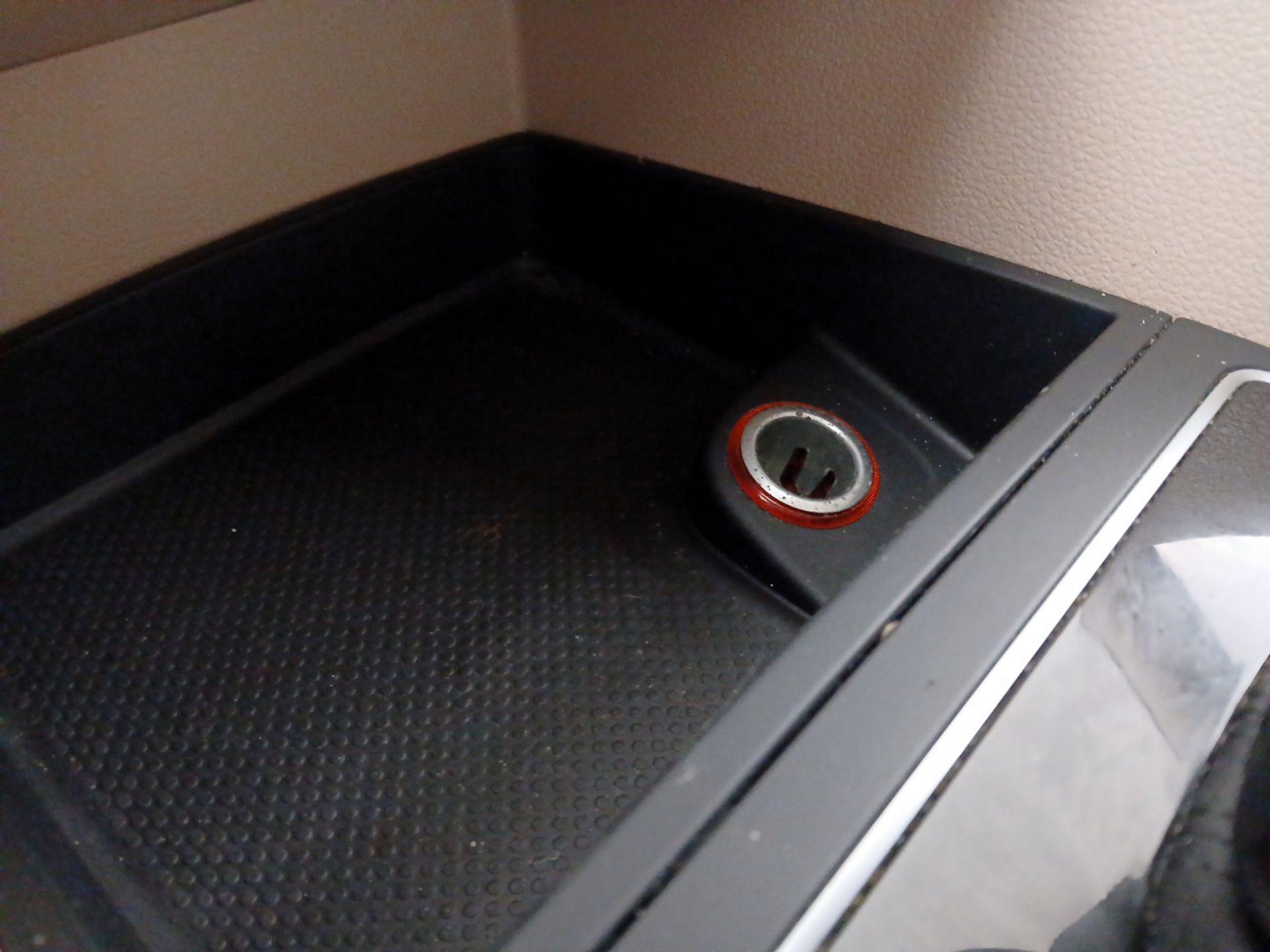 Thumbnail: 2015 Volkswagen Passat - 17