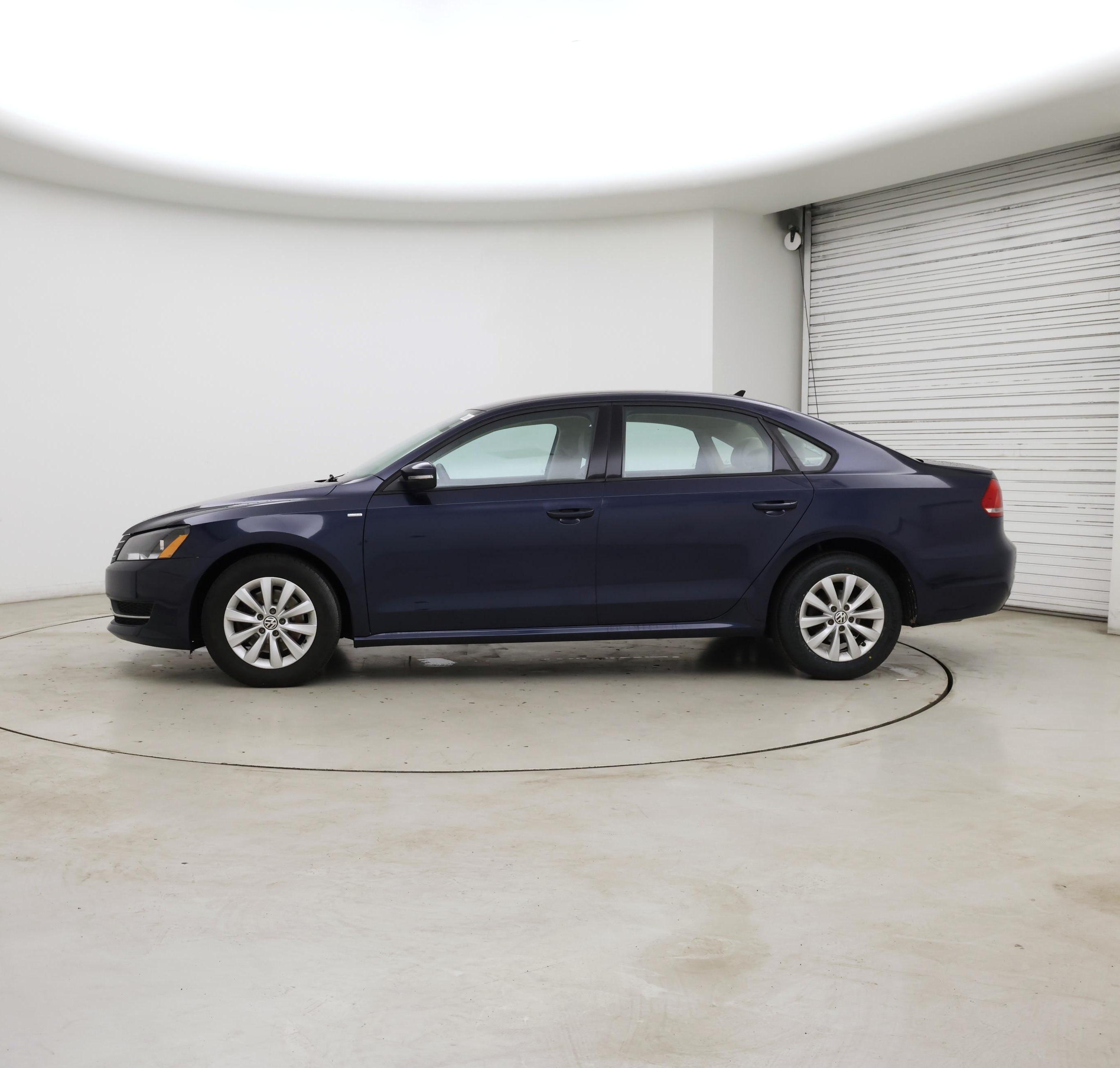 Thumbnail: 2015 Volkswagen Passat - 3