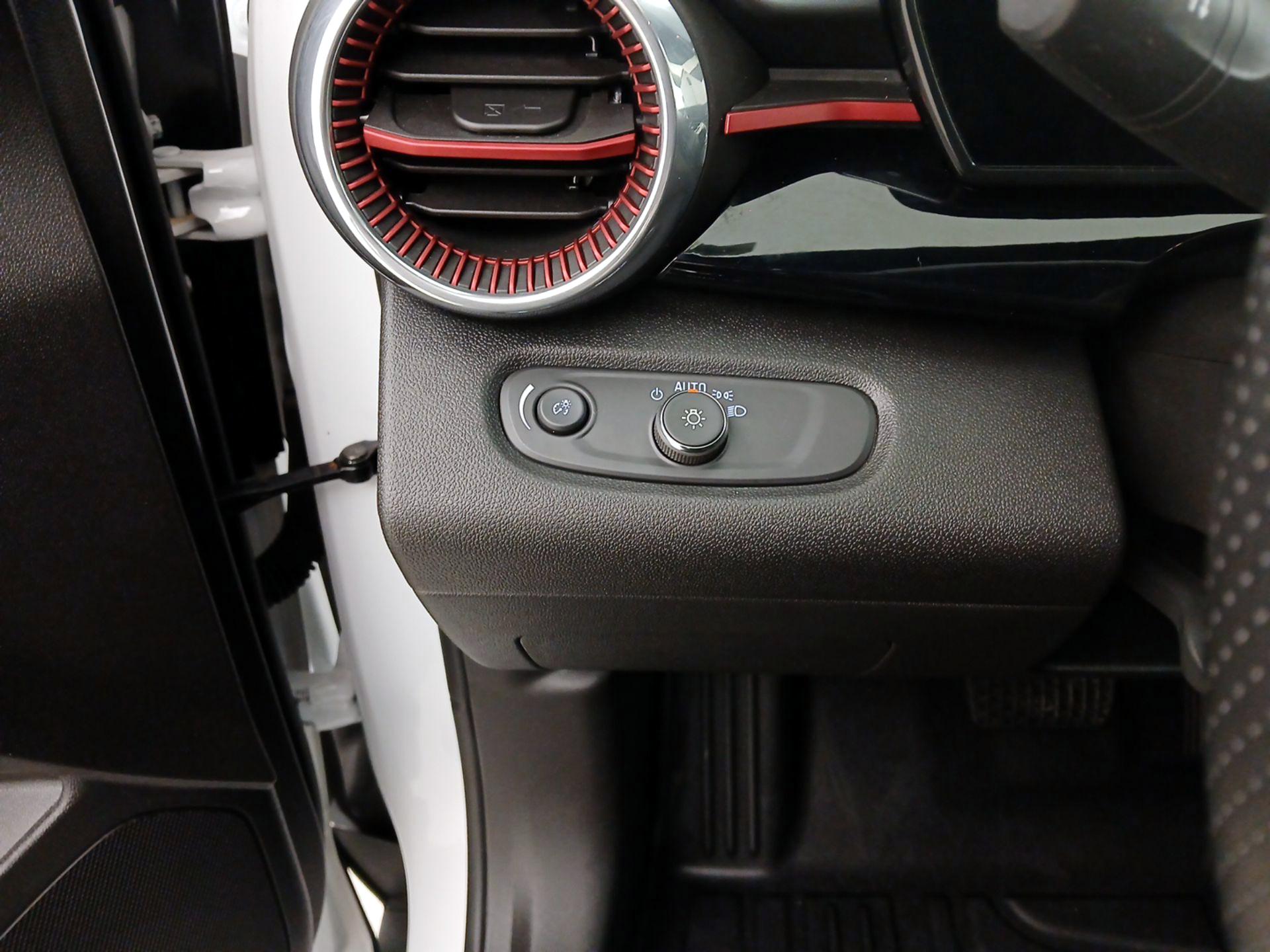 Thumbnail: 2024 Chevrolet Trax - 13