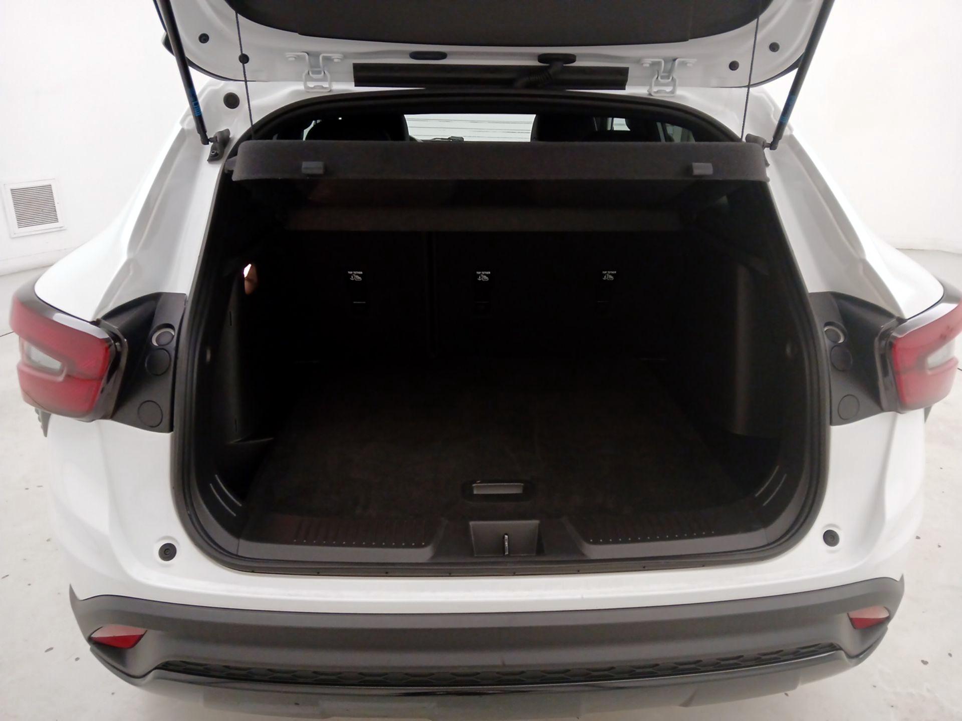 Thumbnail: 2024 Chevrolet Trax - 20