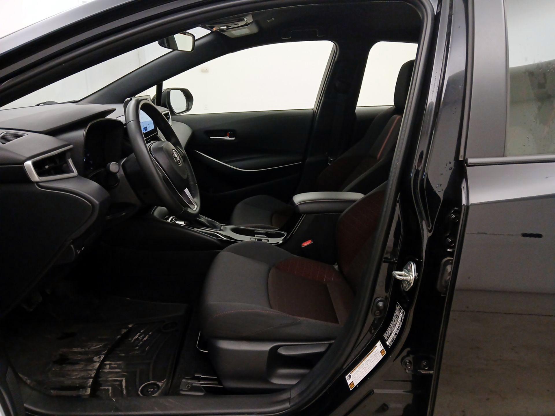 Thumbnail: 2023 Toyota Corolla - 11