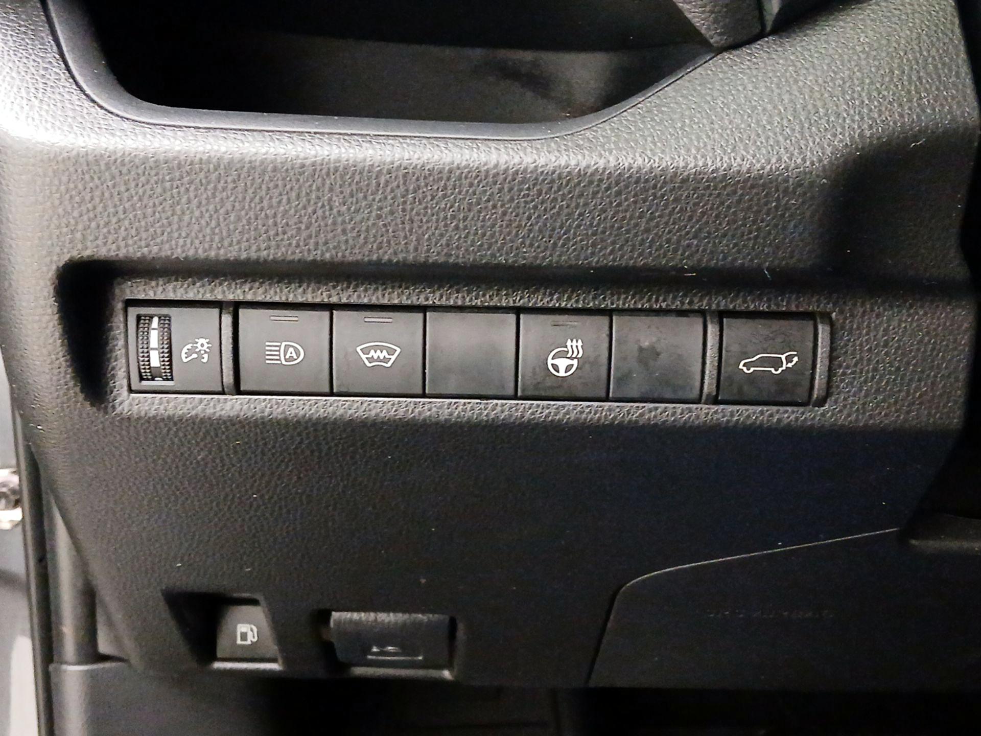 Thumbnail: 2023 Toyota RAV4 - 13