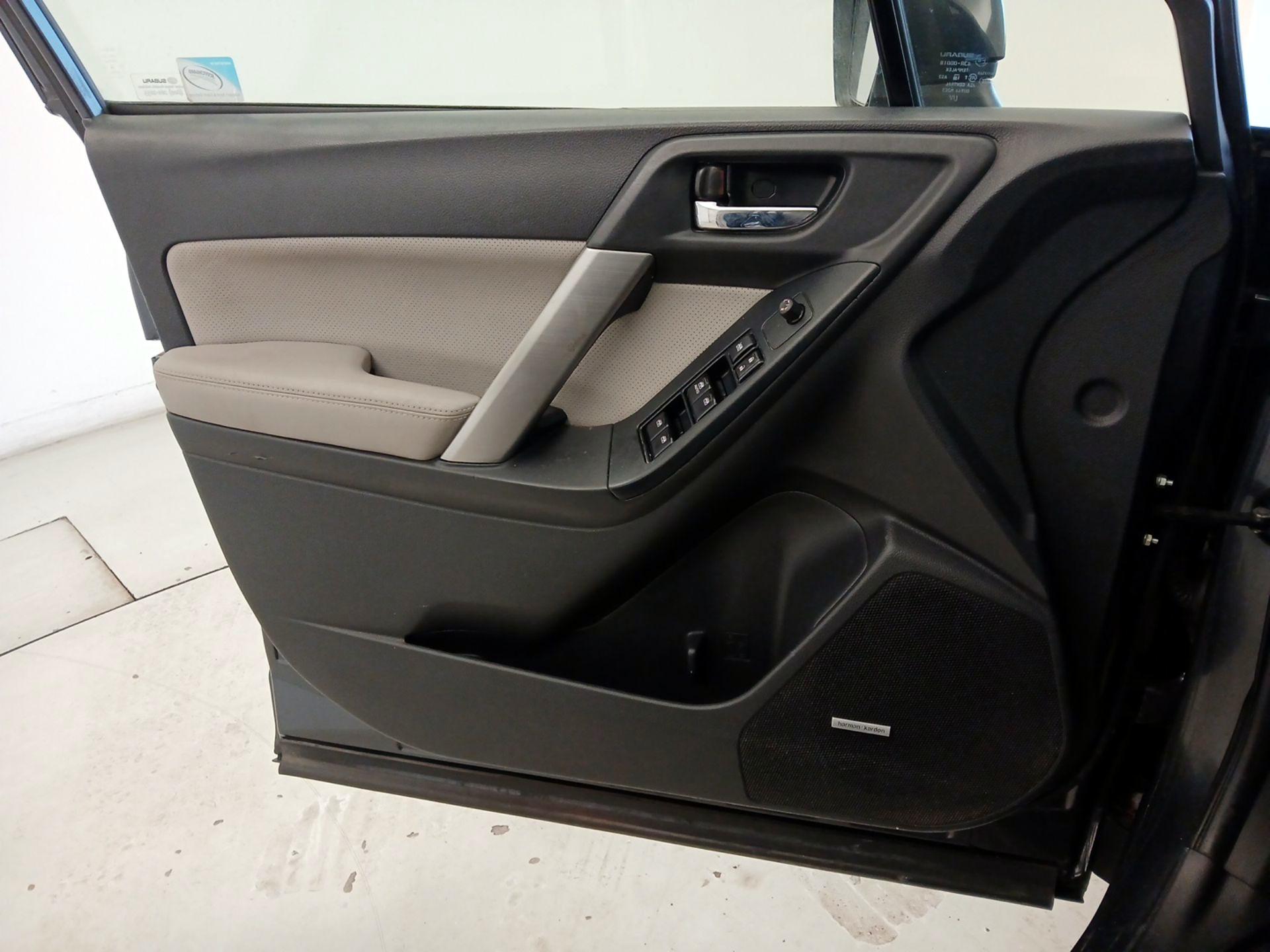 Thumbnail: 2015 Subaru Forester - 12