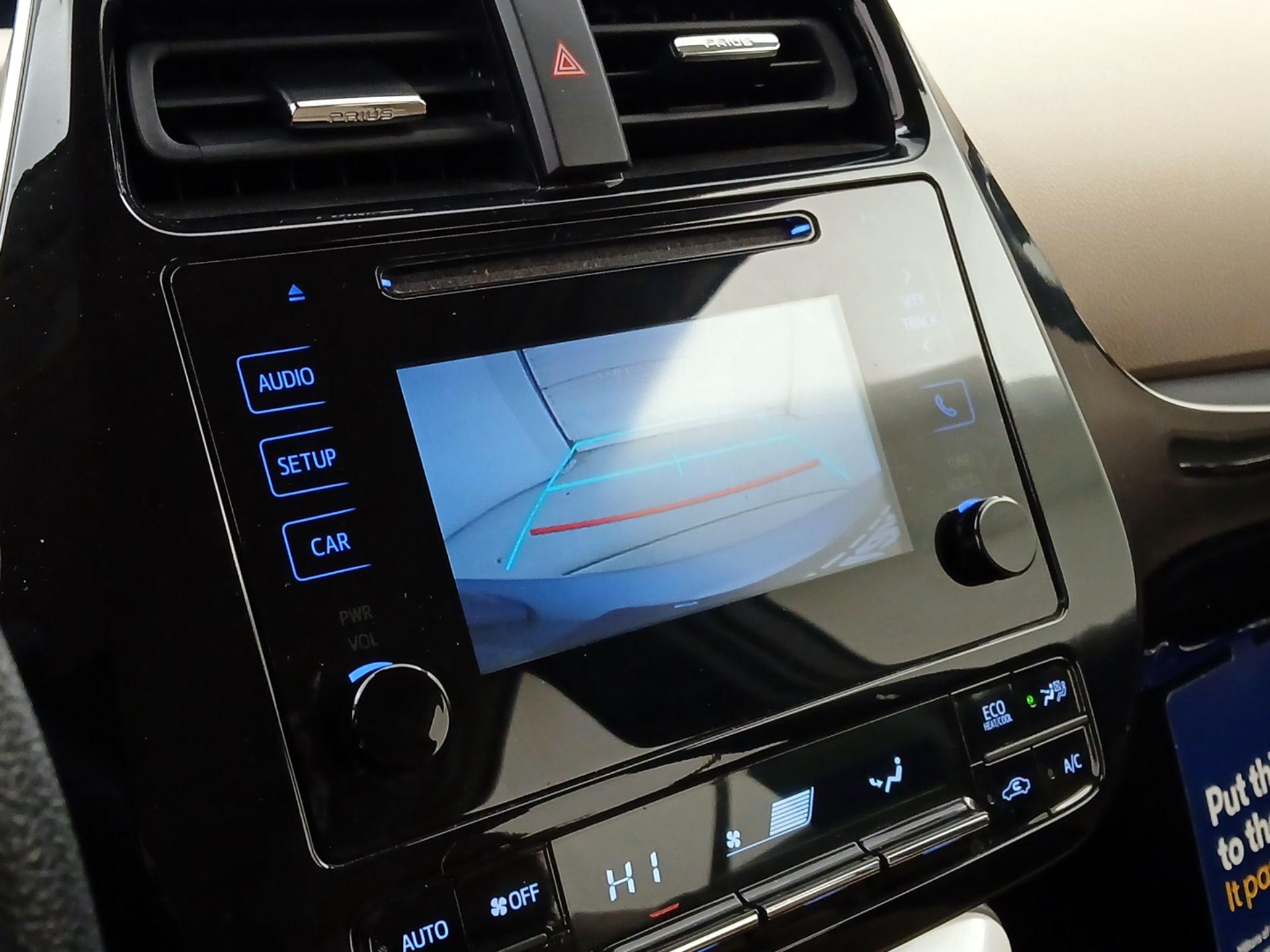 Thumbnail: 2017 Toyota Prius - 14