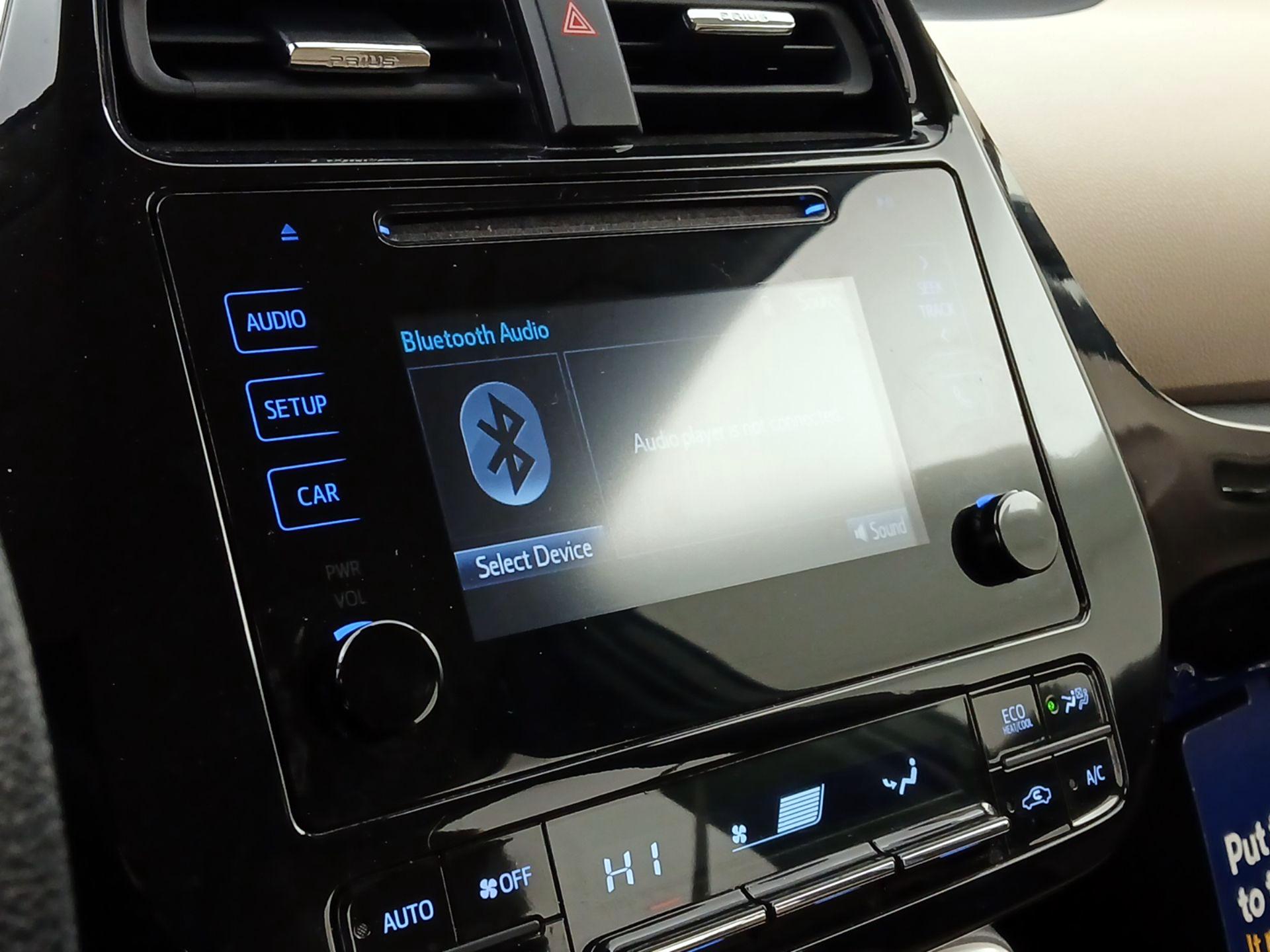 Thumbnail: 2017 Toyota Prius - 15