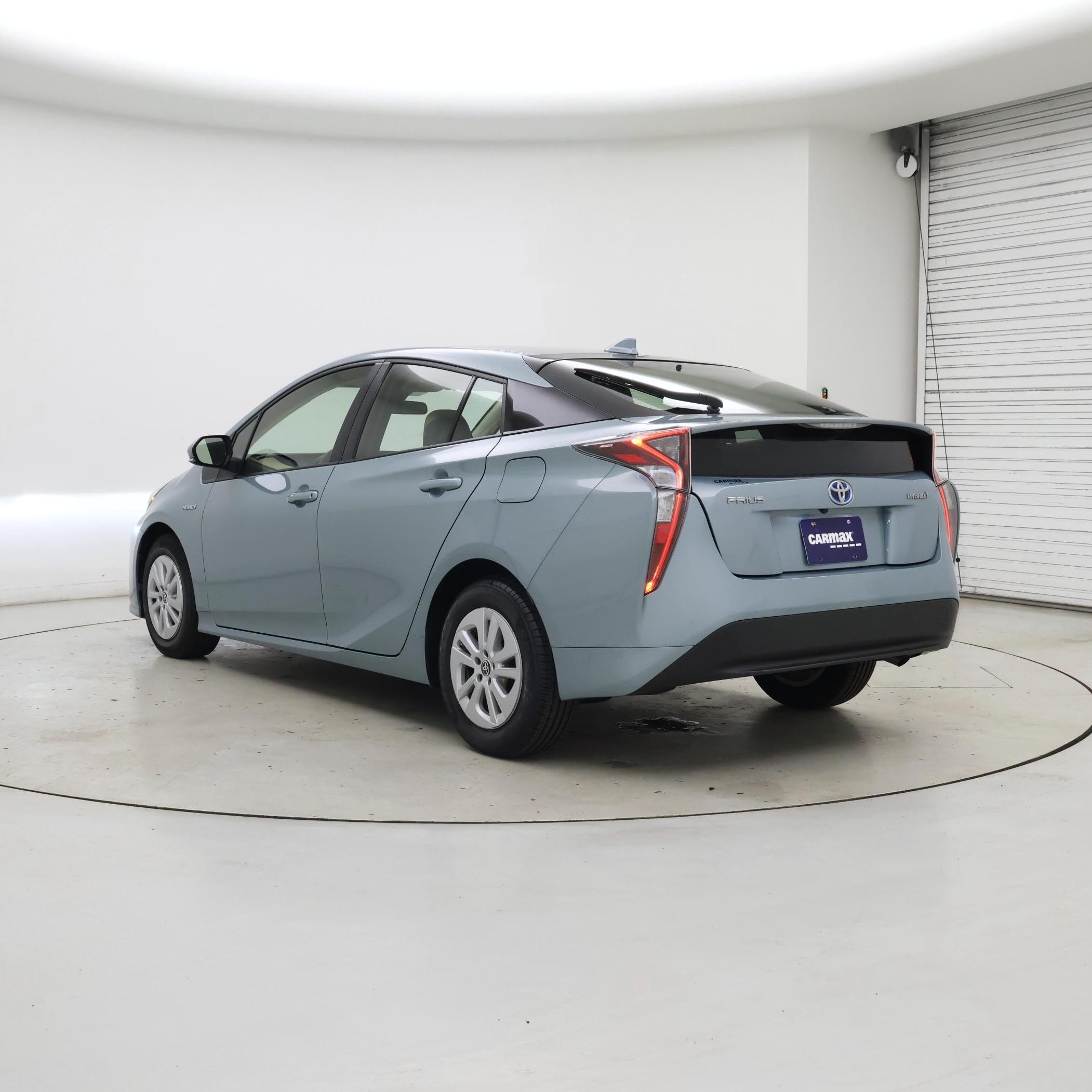 Thumbnail: 2017 Toyota Prius - 2