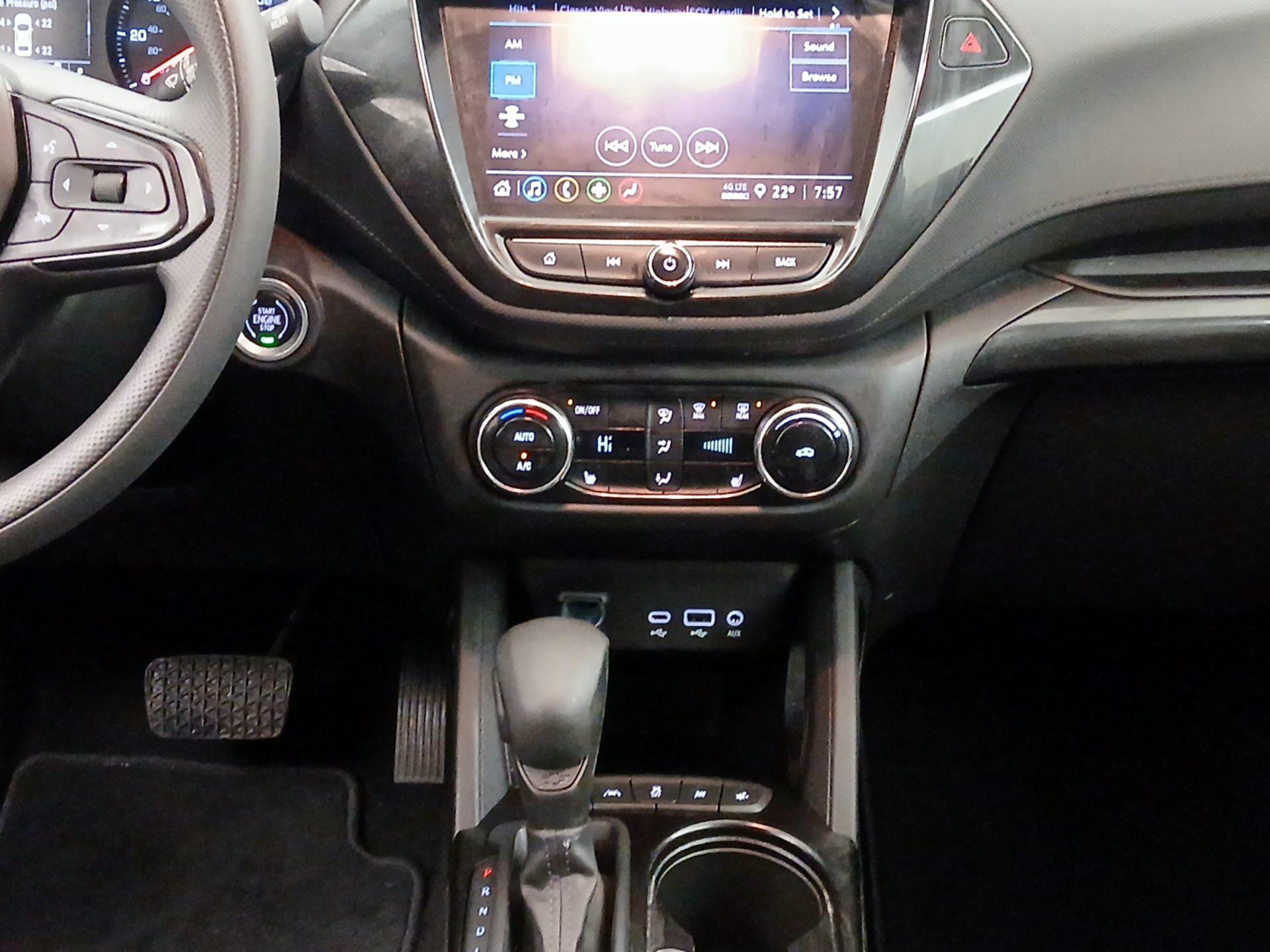 Thumbnail: 2022 Chevrolet TrailBlazer - 16