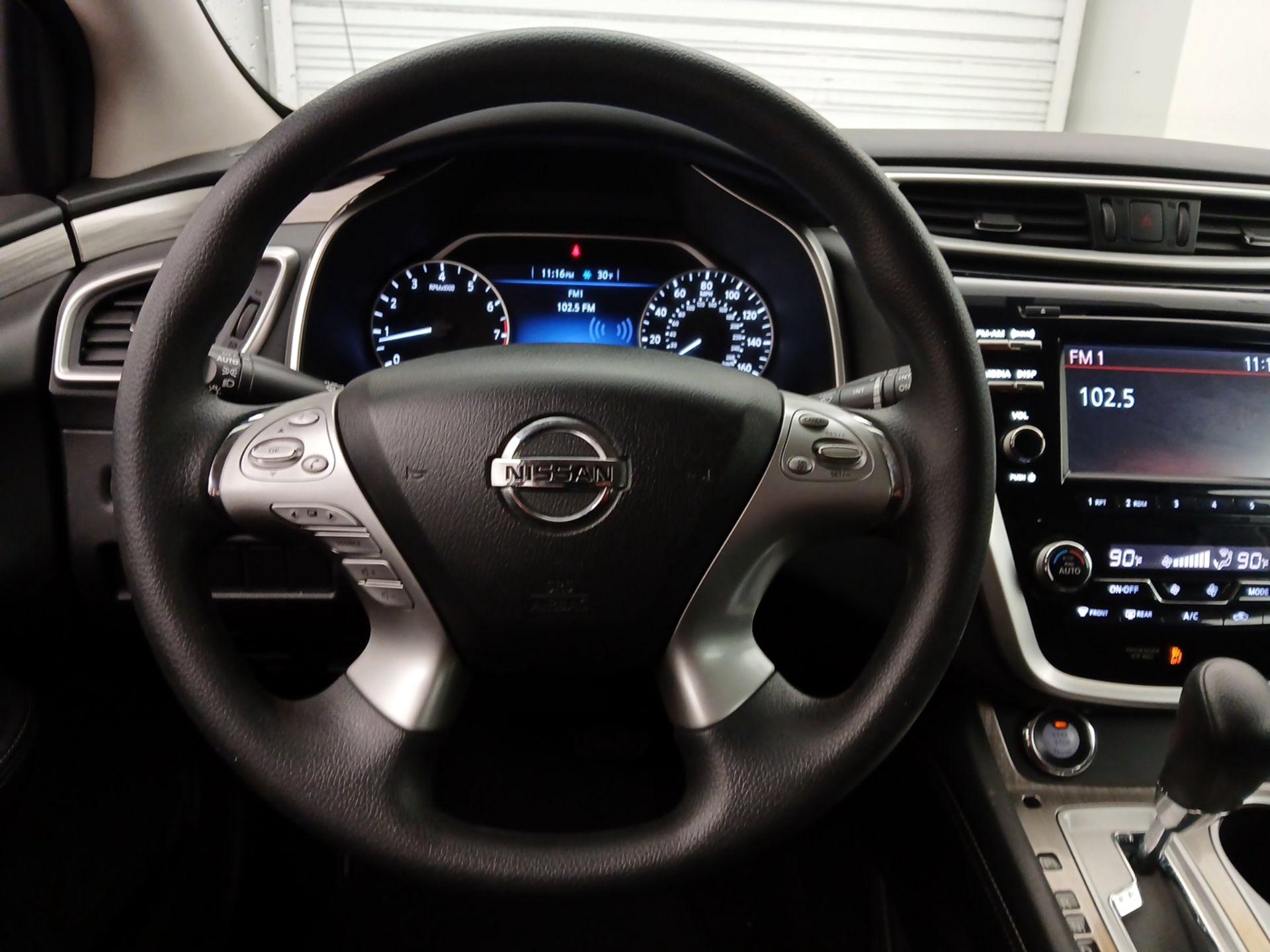 Thumbnail: 2017 Nissan Murano - 10