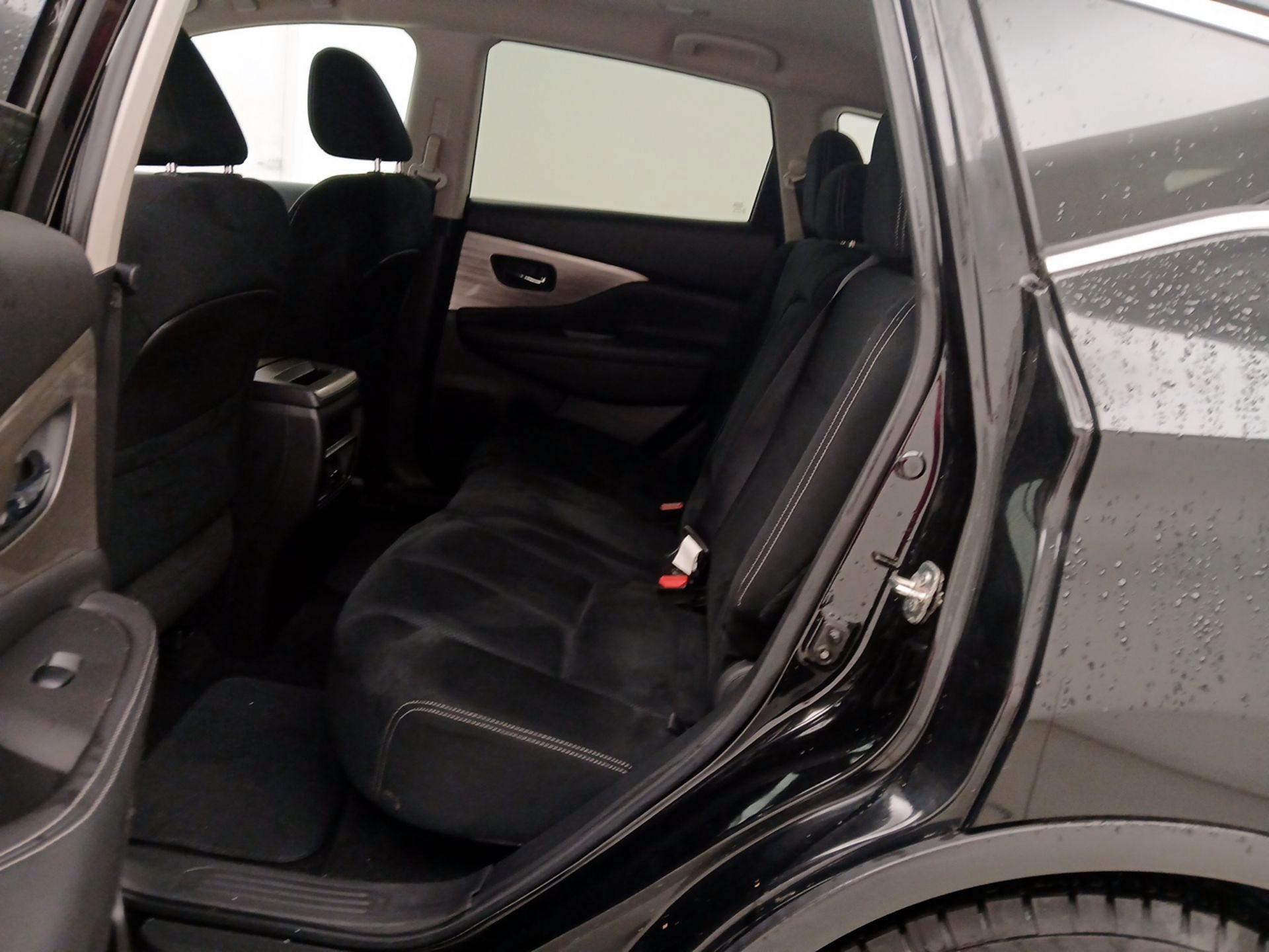 Thumbnail: 2017 Nissan Murano - 19