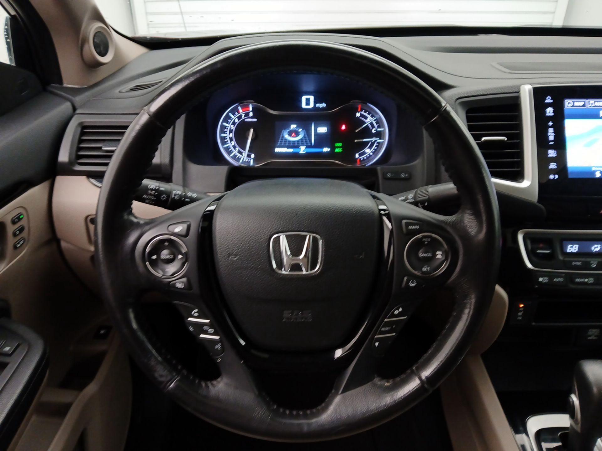 Thumbnail: 2019 Honda Ridgeline - 10