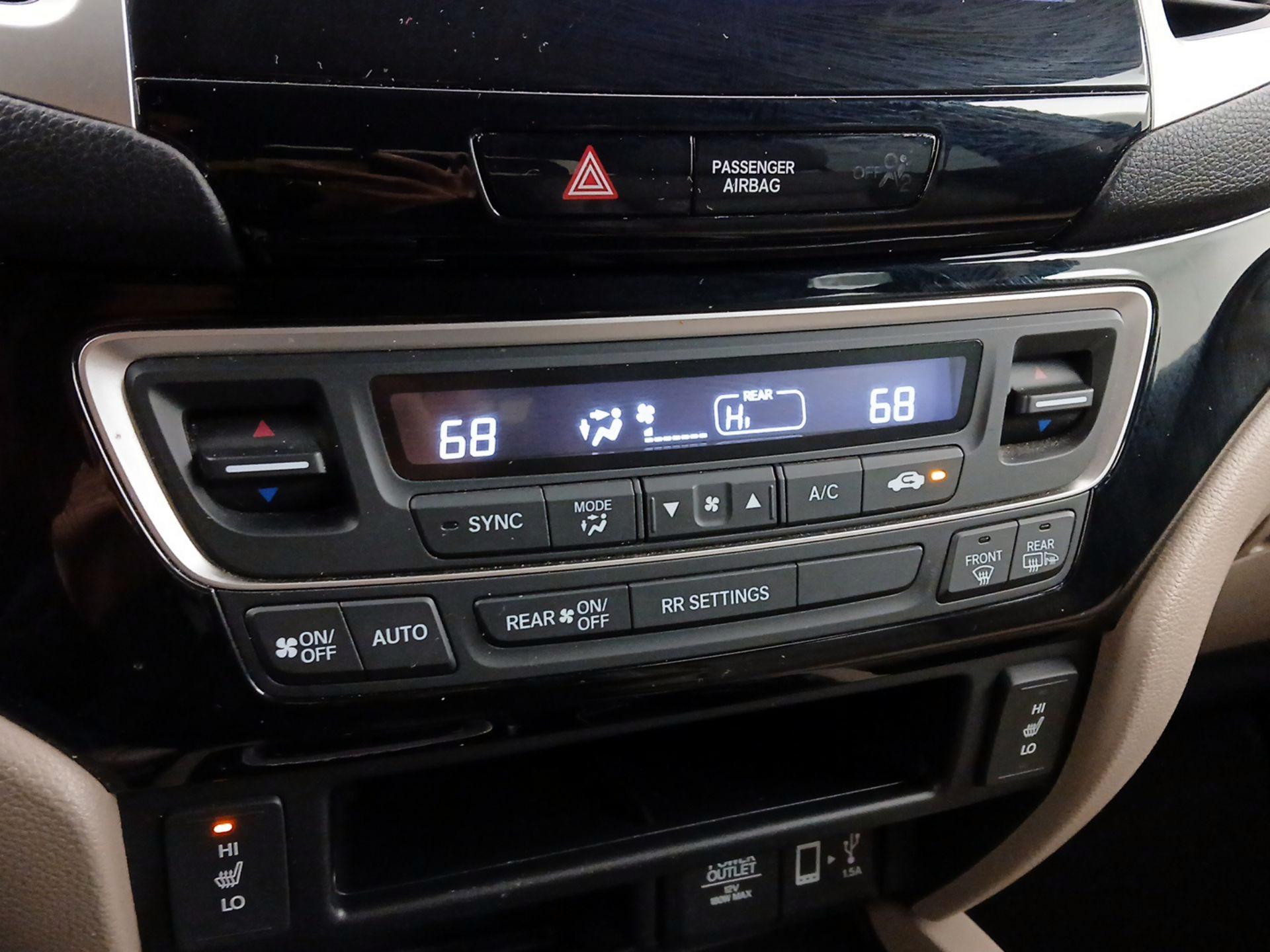 Thumbnail: 2019 Honda Ridgeline - 17