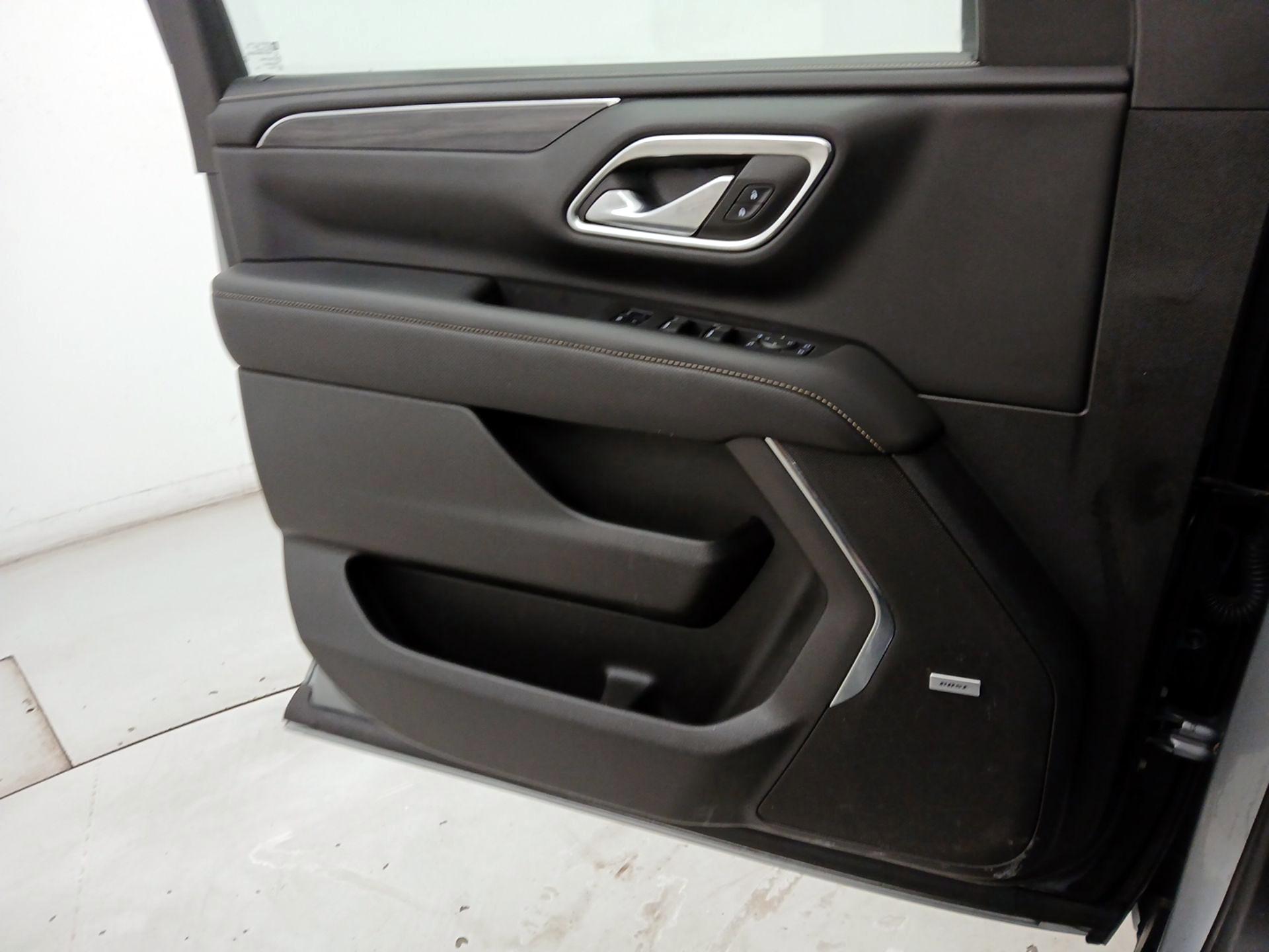 Thumbnail: 2023 GMC Yukon XL - 12