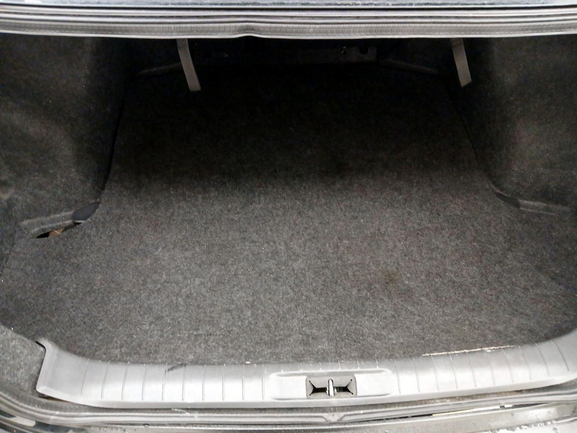 Thumbnail: 2015 Nissan Altima - 20