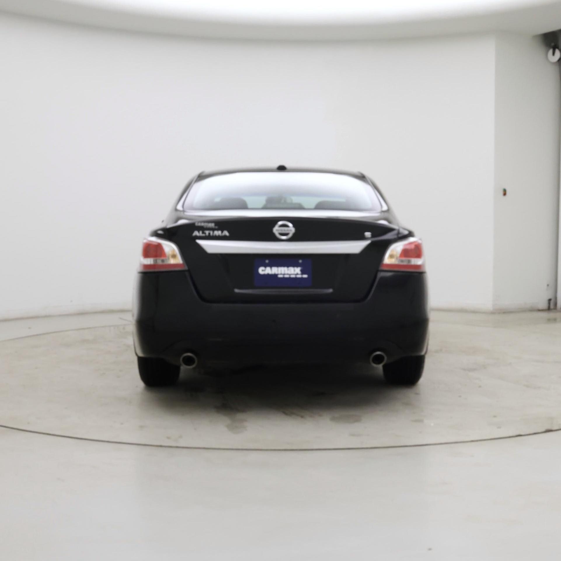 Thumbnail: 2015 Nissan Altima - 6