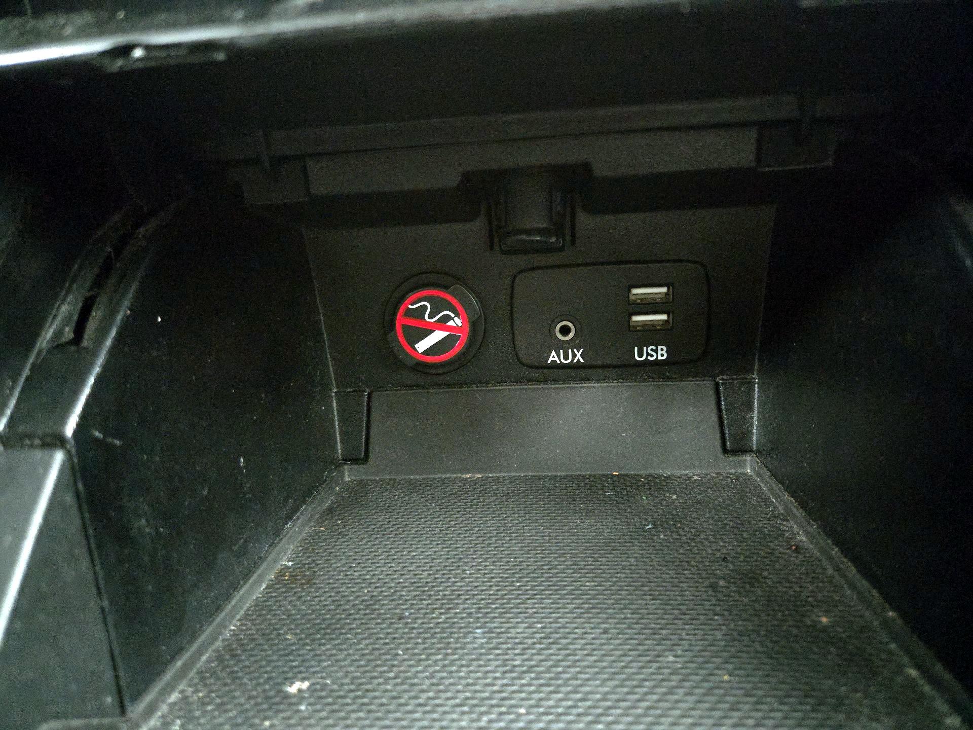 Thumbnail: 2015 Subaru Legacy - 18