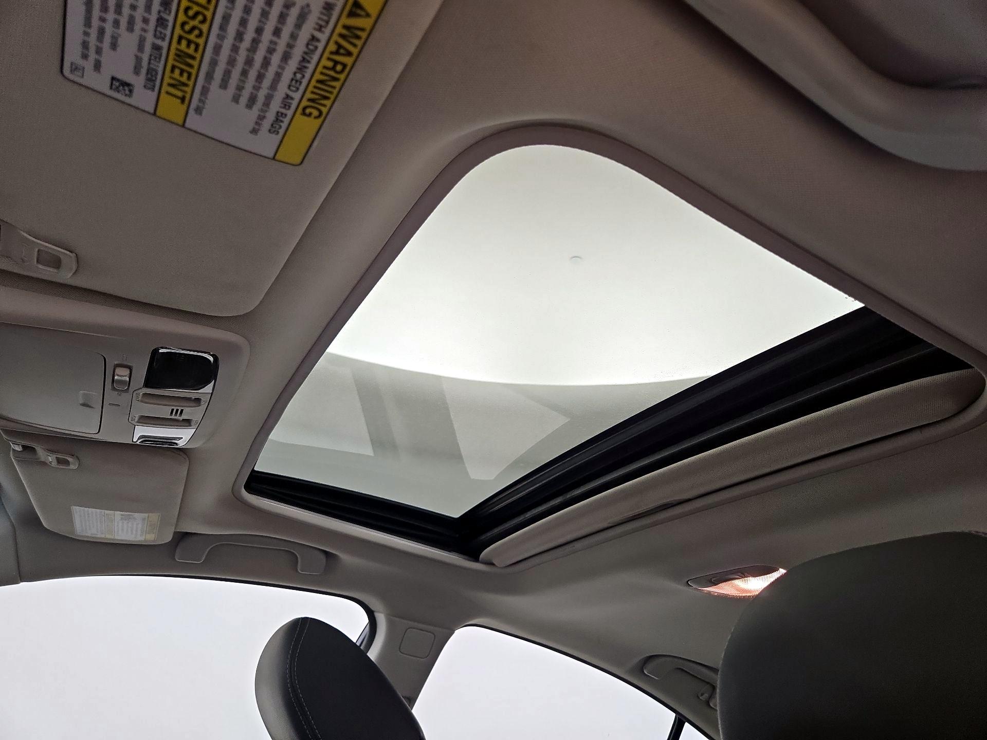 Thumbnail: 2015 Subaru Legacy - 19