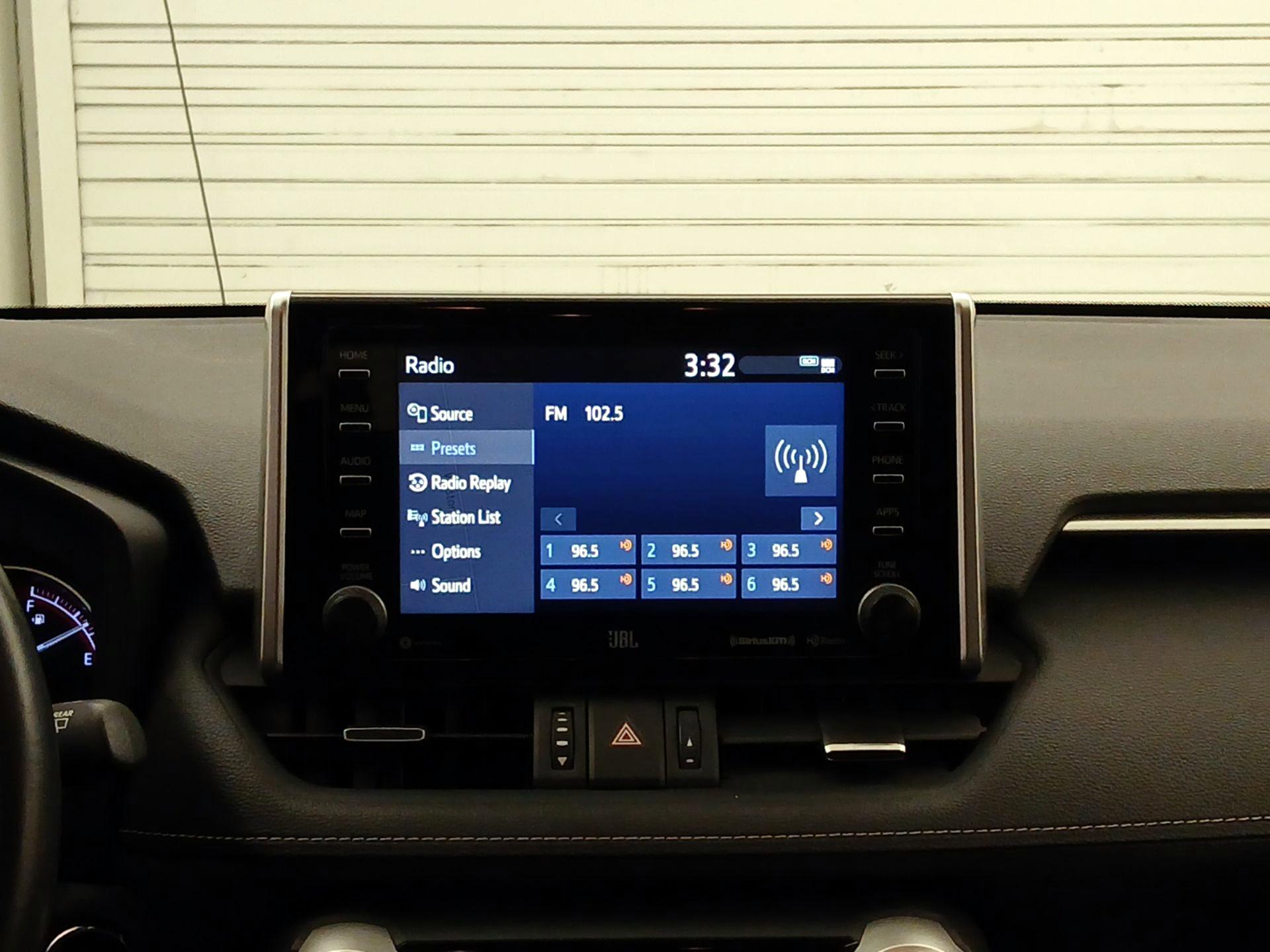 Thumbnail: 2021 Toyota RAV4 - 16