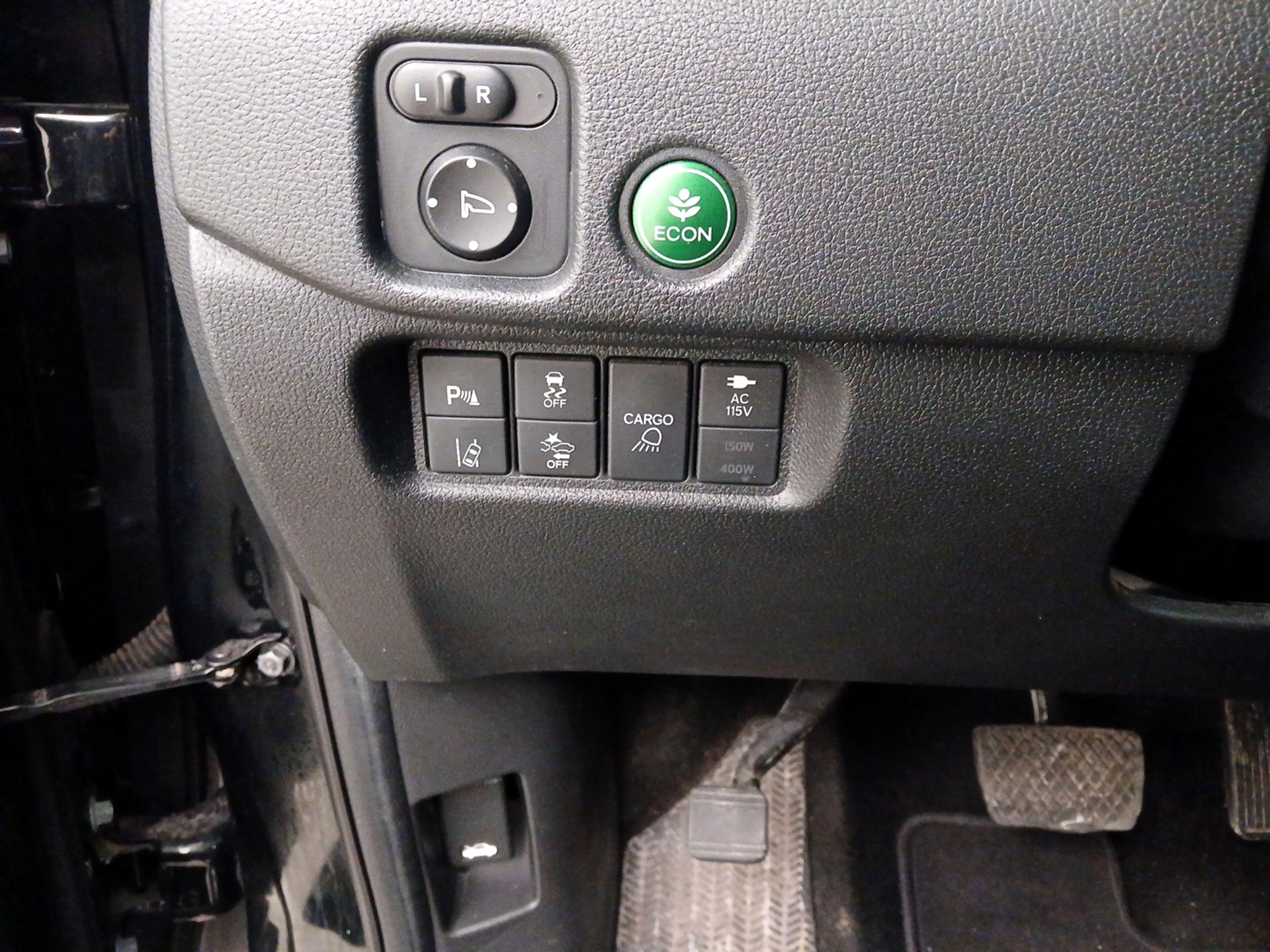 Thumbnail: 2020 Honda Ridgeline - 13