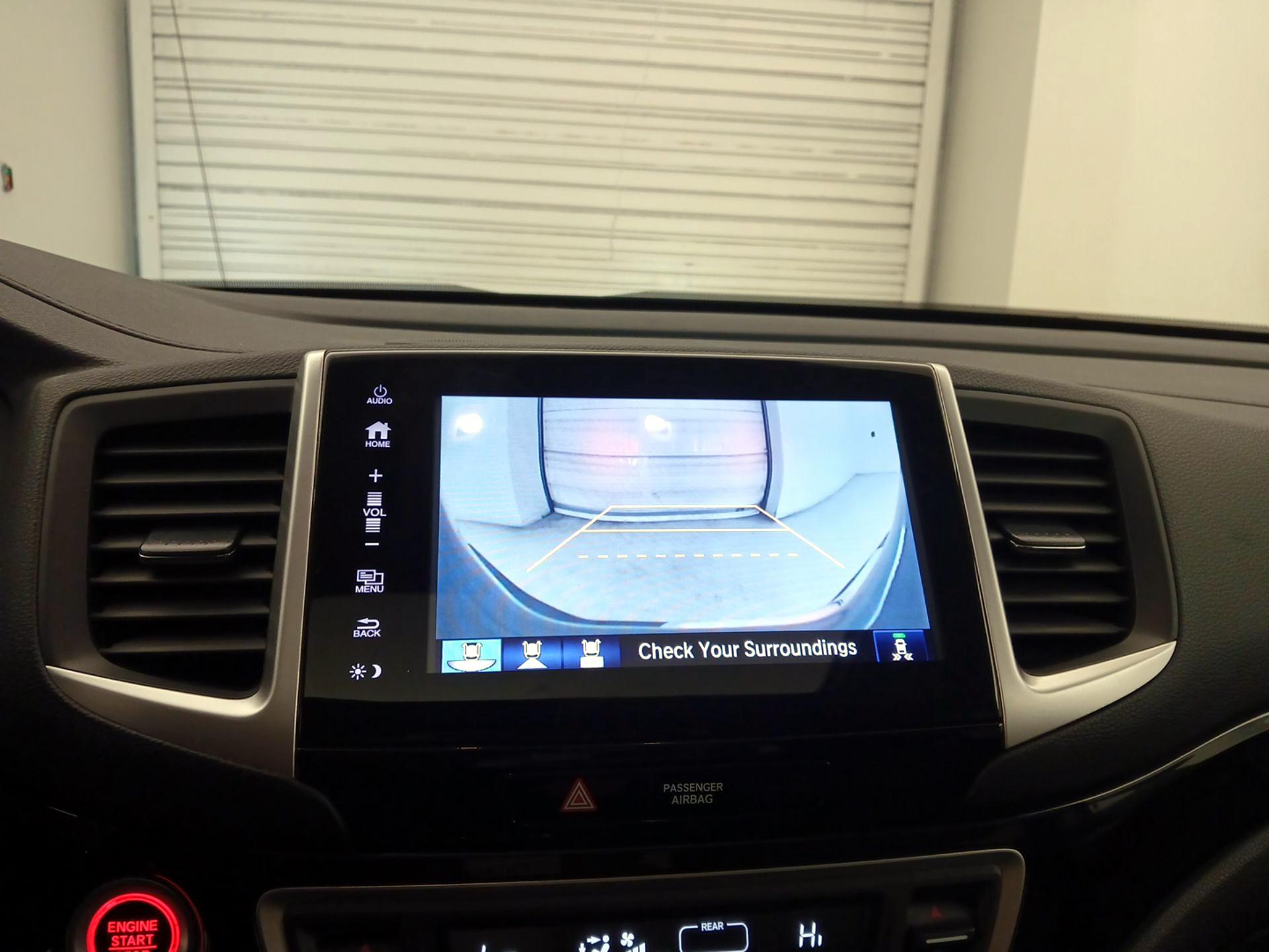 Thumbnail: 2020 Honda Ridgeline - 15