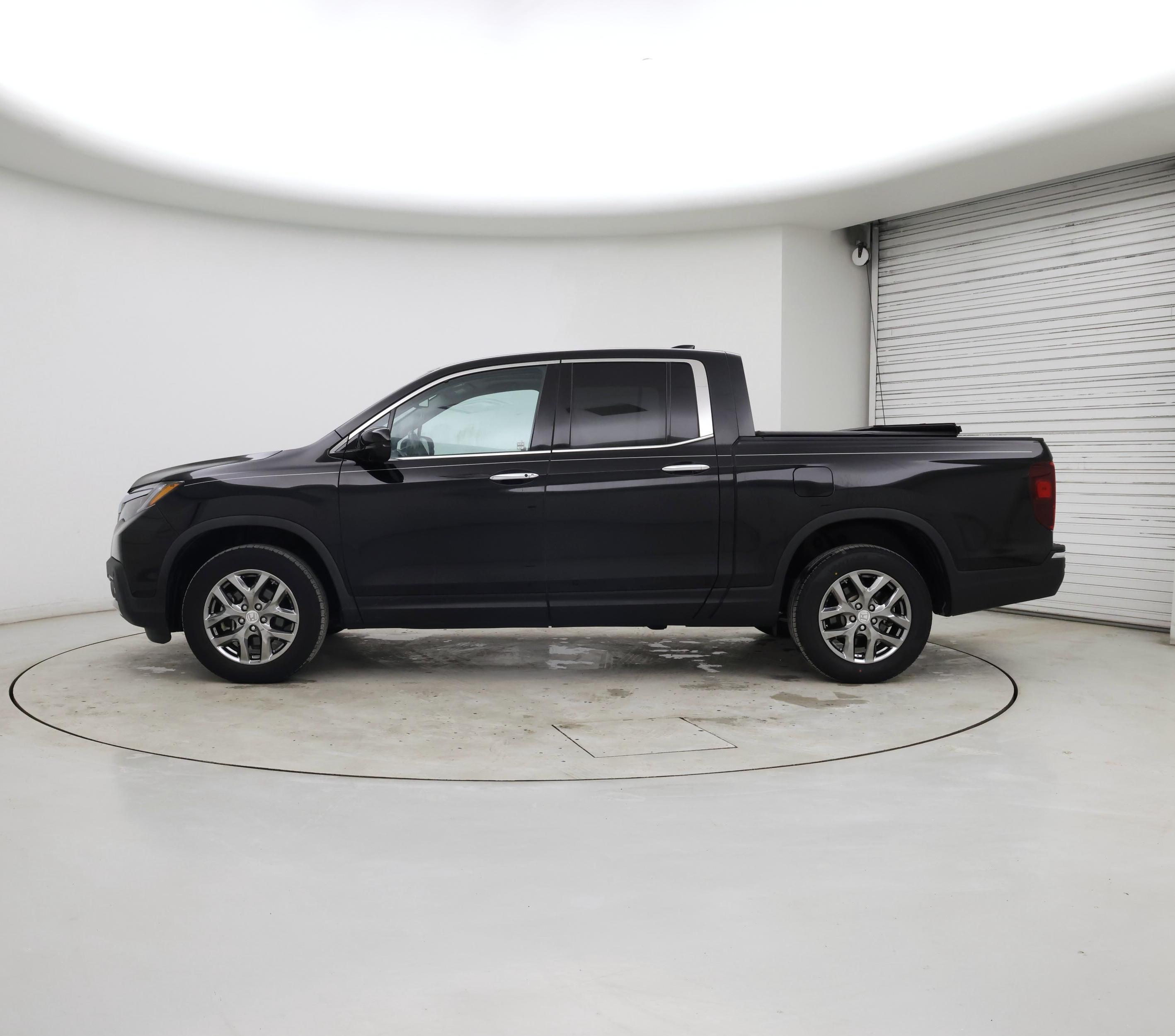 Thumbnail: 2020 Honda Ridgeline - 3