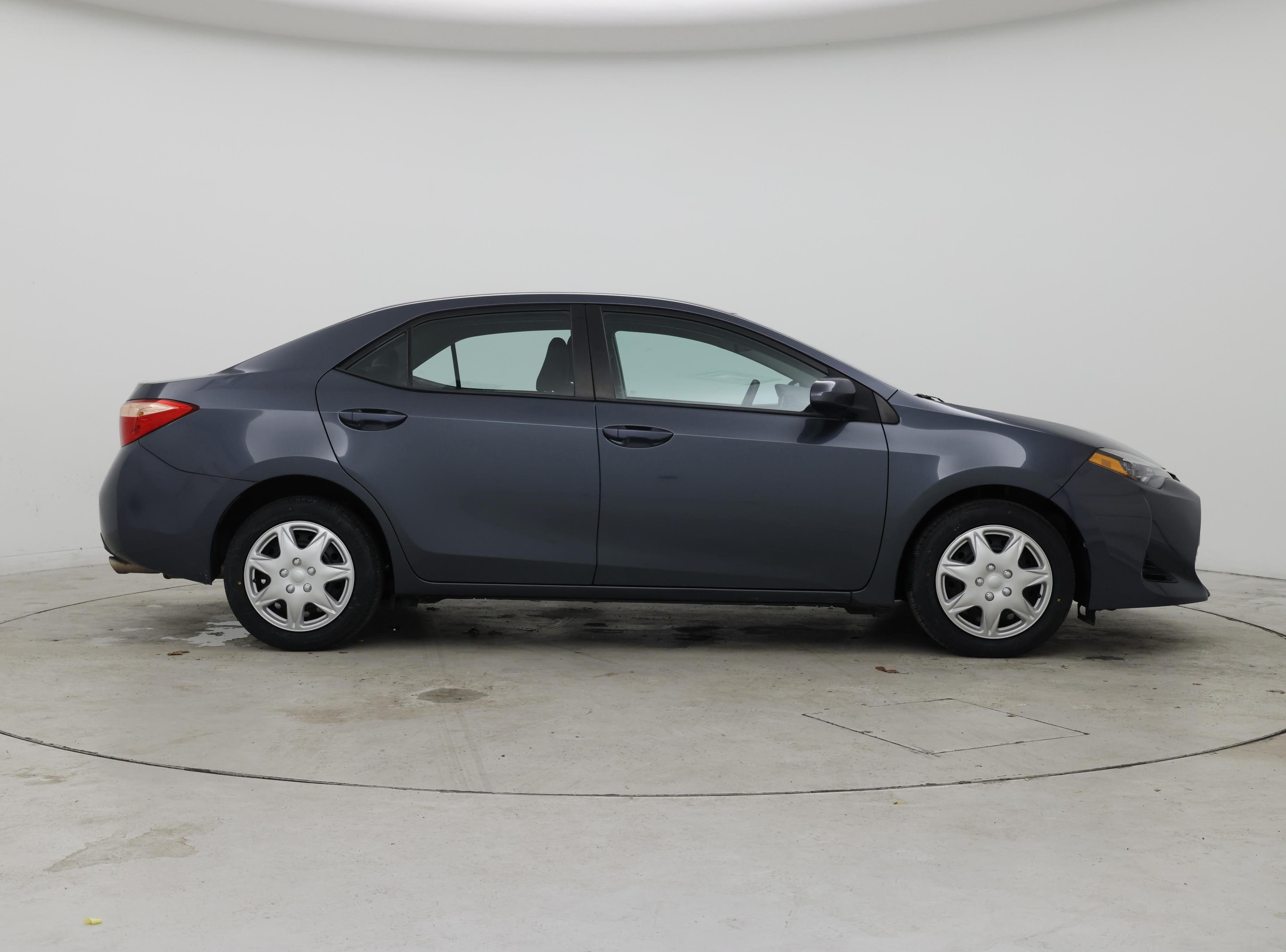 Thumbnail: 2018 Toyota Corolla - 7