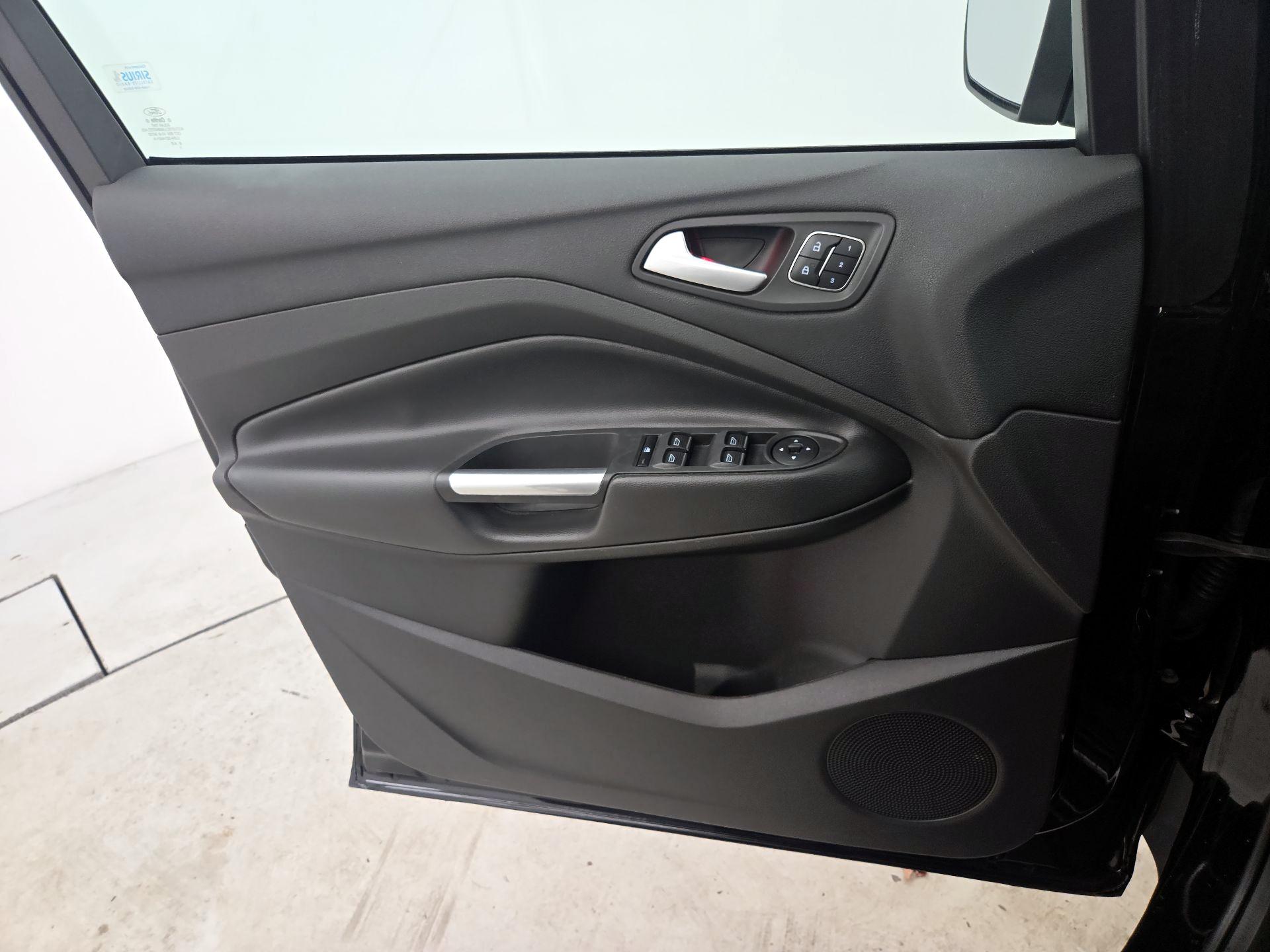 Thumbnail: 2017 Ford Escape - 12