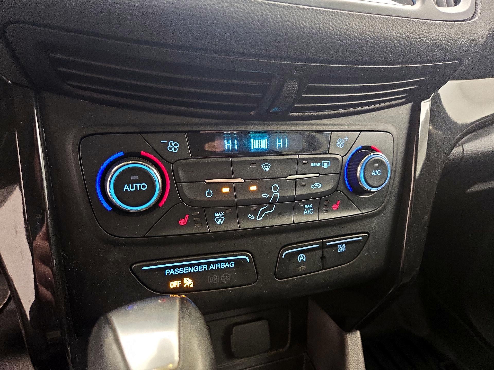 Thumbnail: 2017 Ford Escape - 17