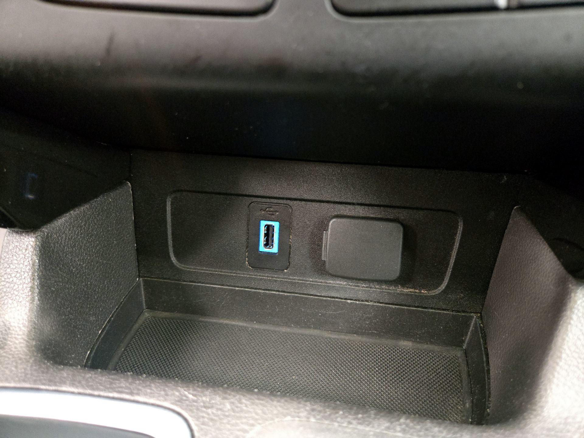 Thumbnail: 2017 Ford Escape - 19