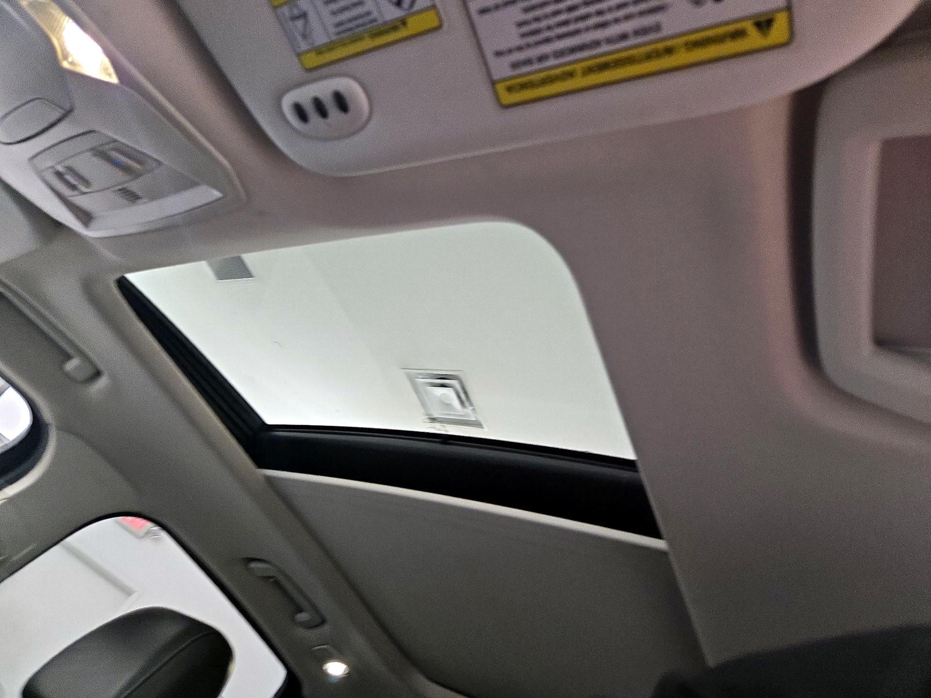 Thumbnail: 2017 Ford Escape - 20