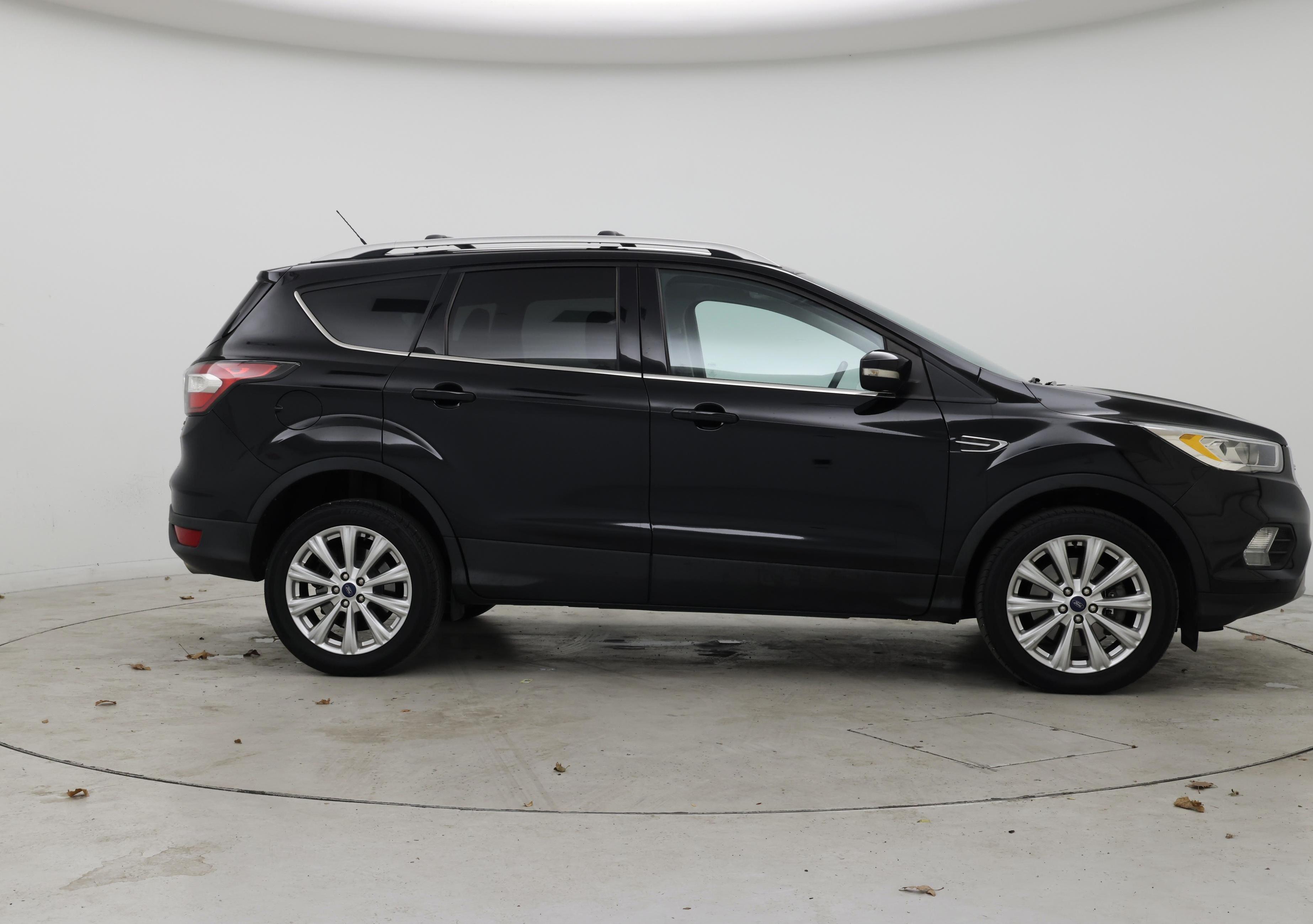 Thumbnail: 2017 Ford Escape - 7