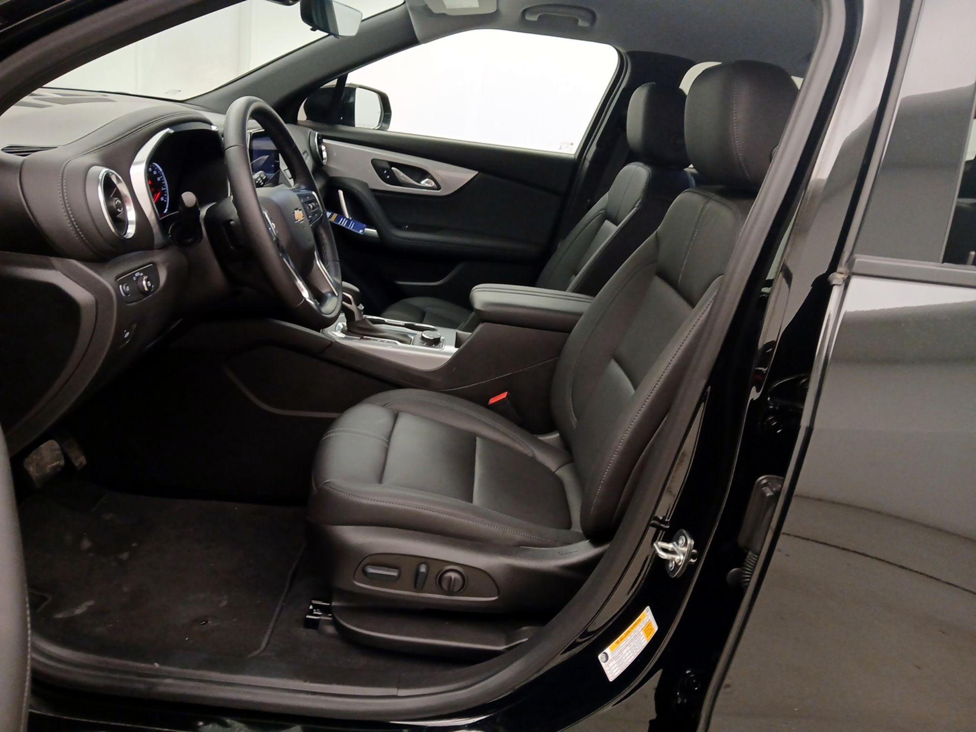 Thumbnail: 2022 Chevrolet Blazer - 11