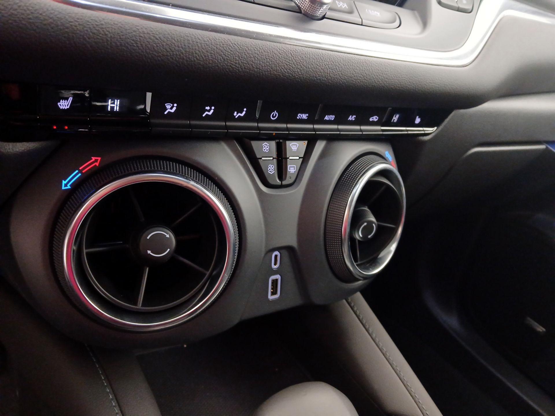 Thumbnail: 2022 Chevrolet Blazer - 17