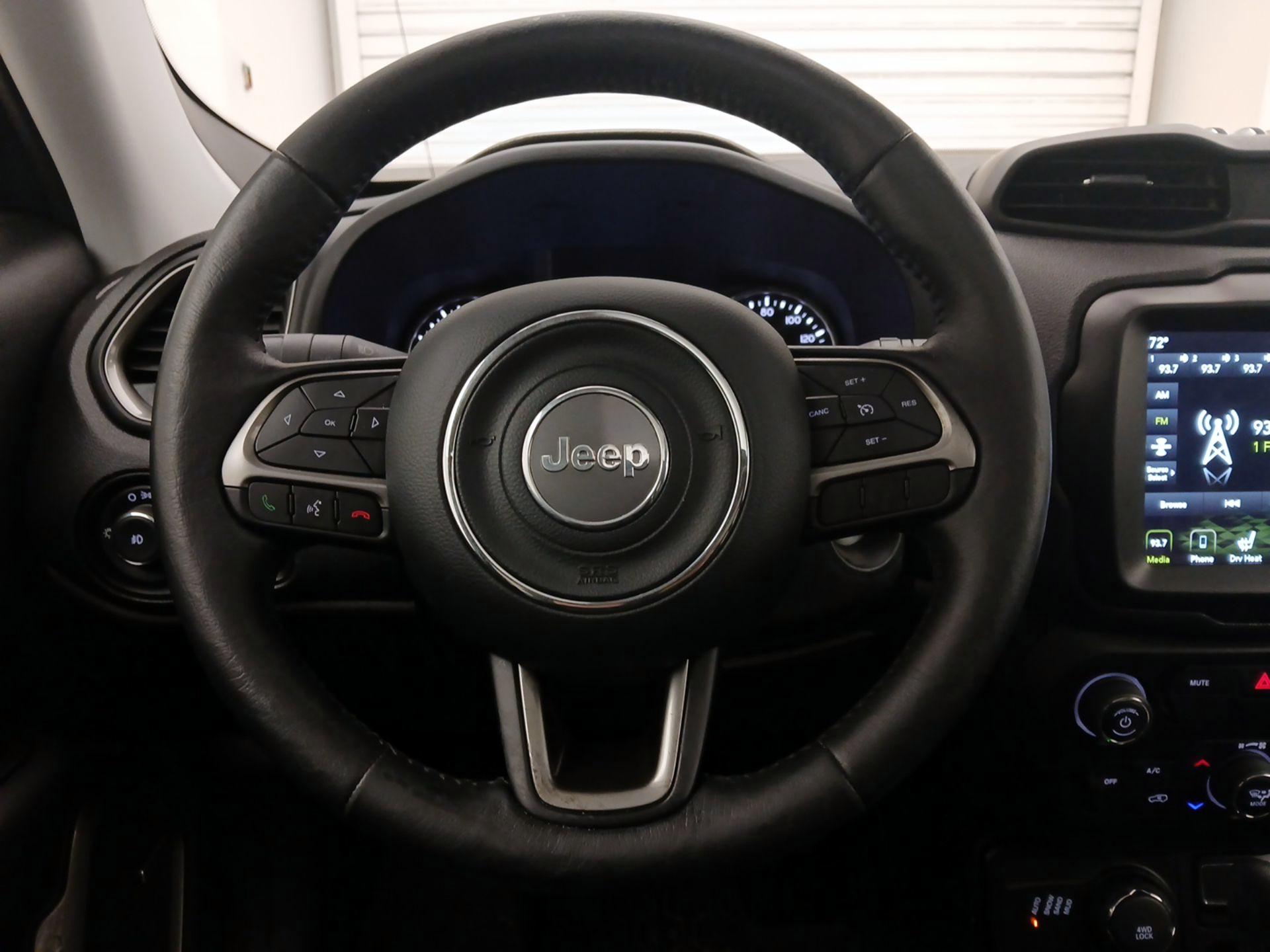 Thumbnail: 2021 Jeep Renegade - 10