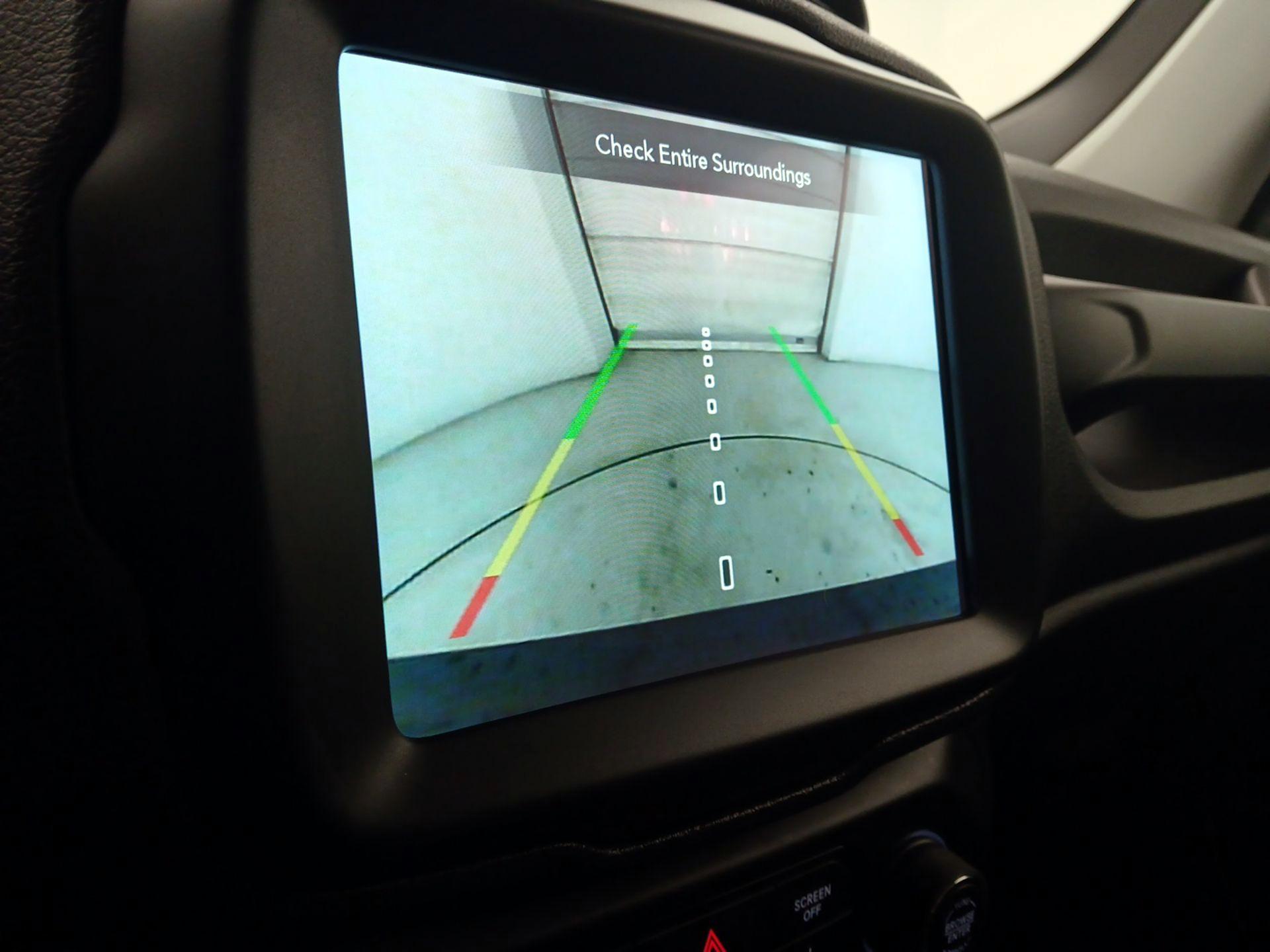 Thumbnail: 2021 Jeep Renegade - 14