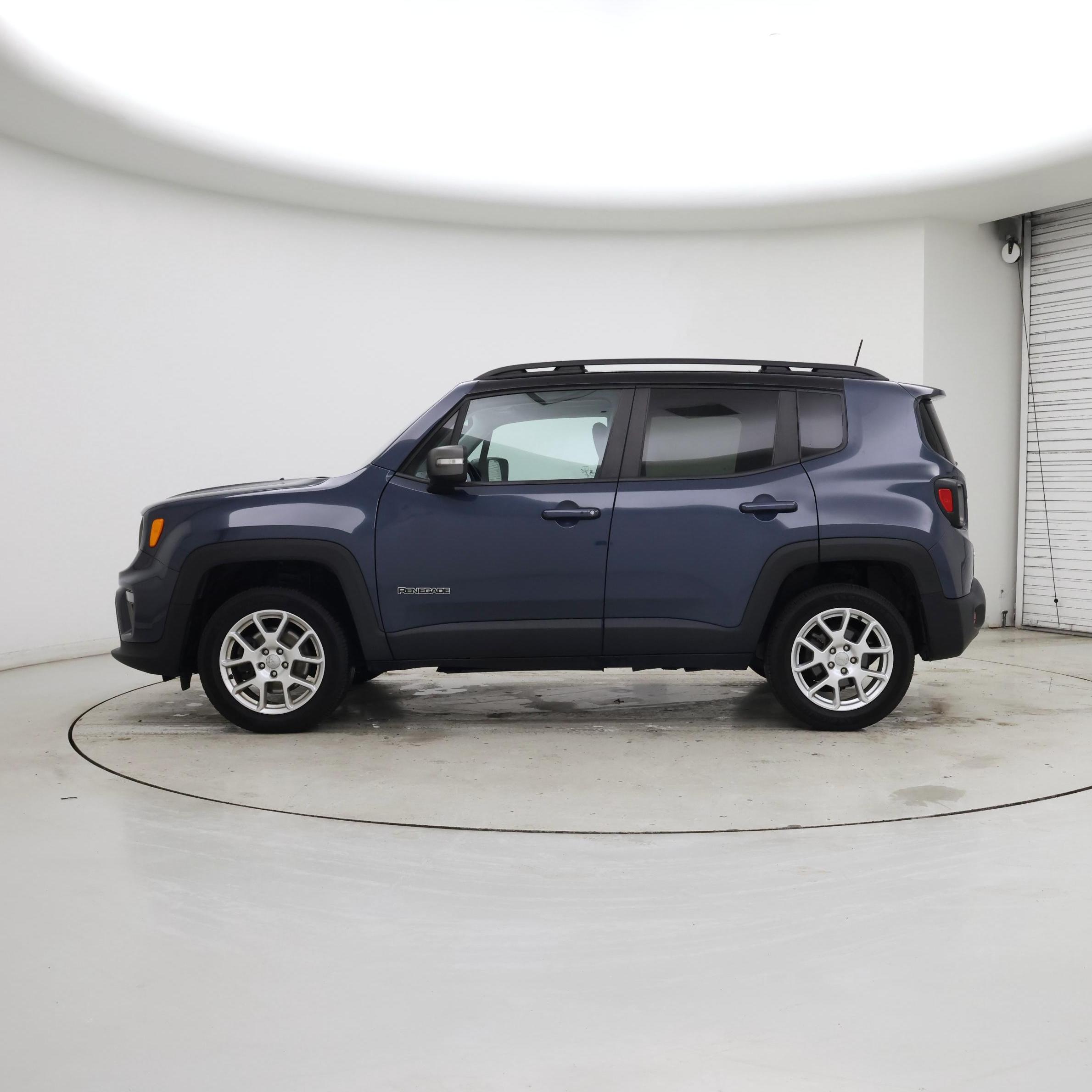 Thumbnail: 2021 Jeep Renegade - 3