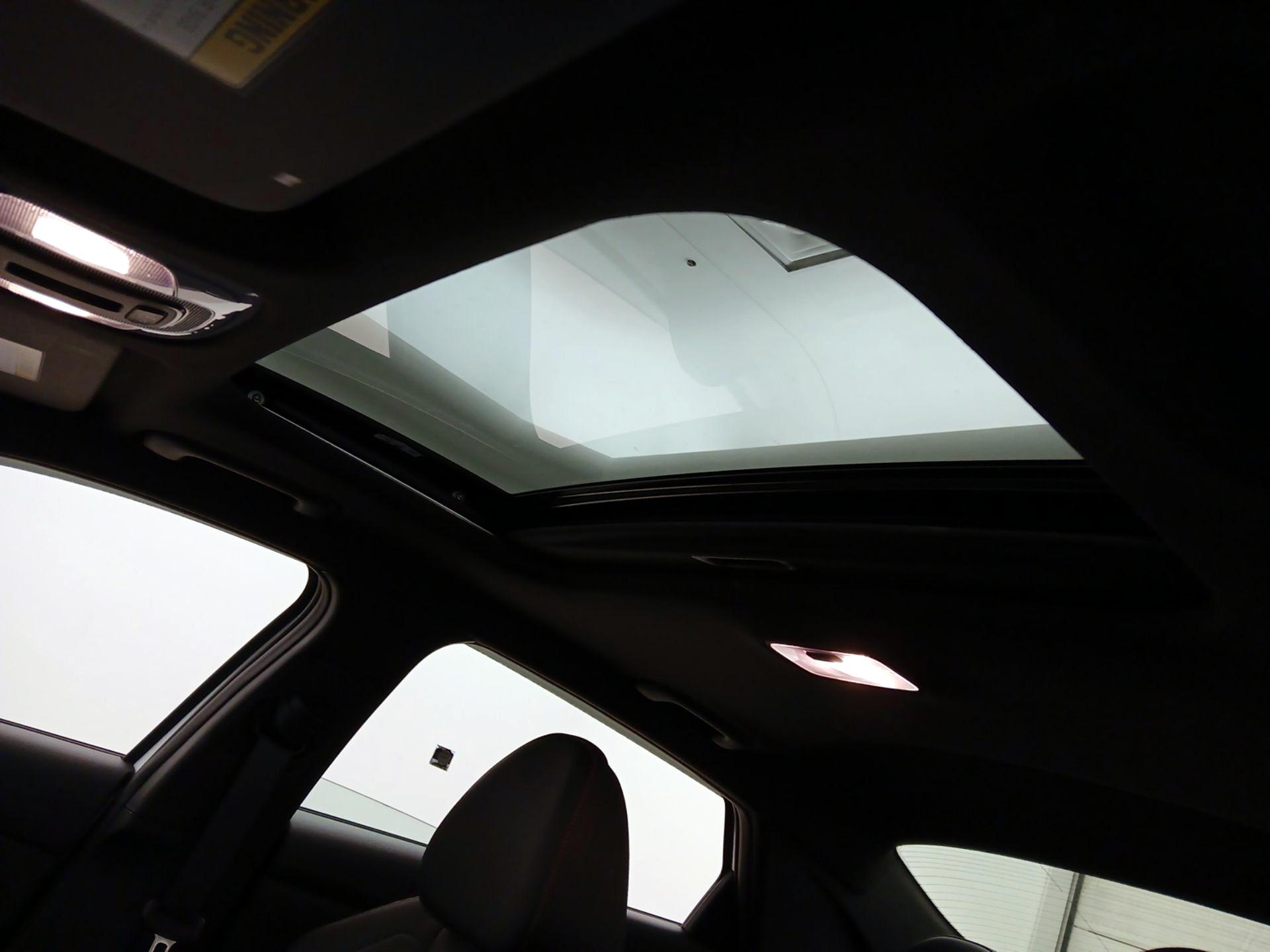 Thumbnail: 2025 Hyundai Elantra - 17