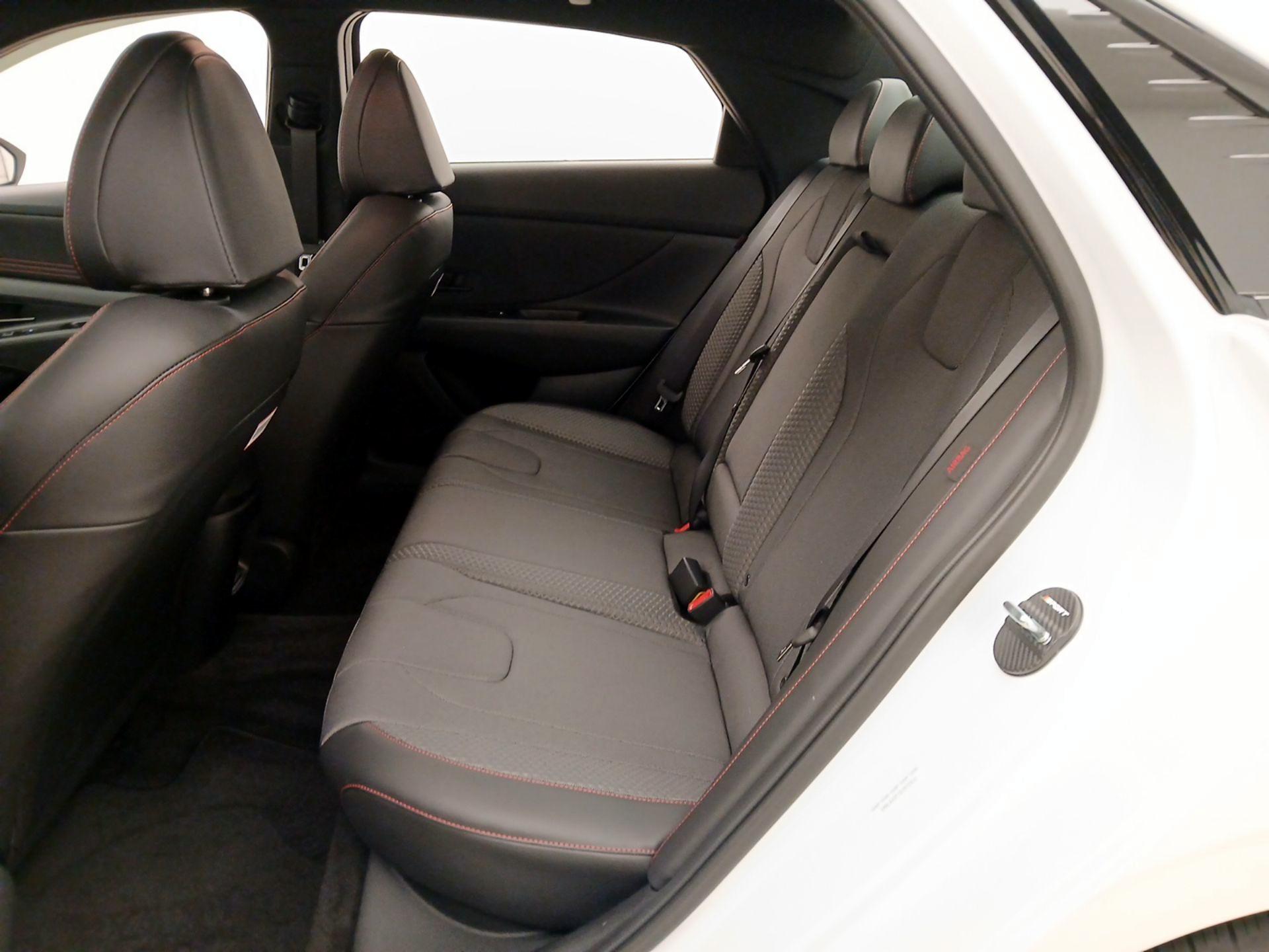 Thumbnail: 2025 Hyundai Elantra - 18