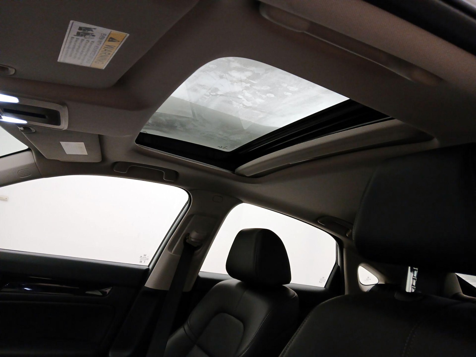 2024 Honda Civic Hatchback EX-L - Photo 20