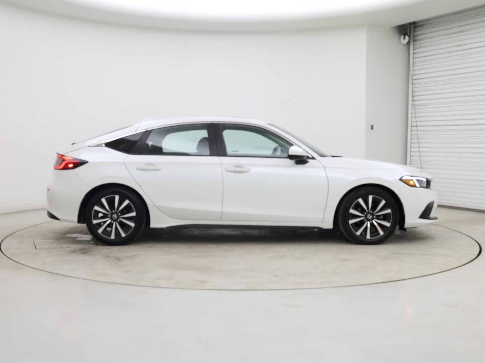 2024 Honda Civic Hatchback EX-L - Photo 8