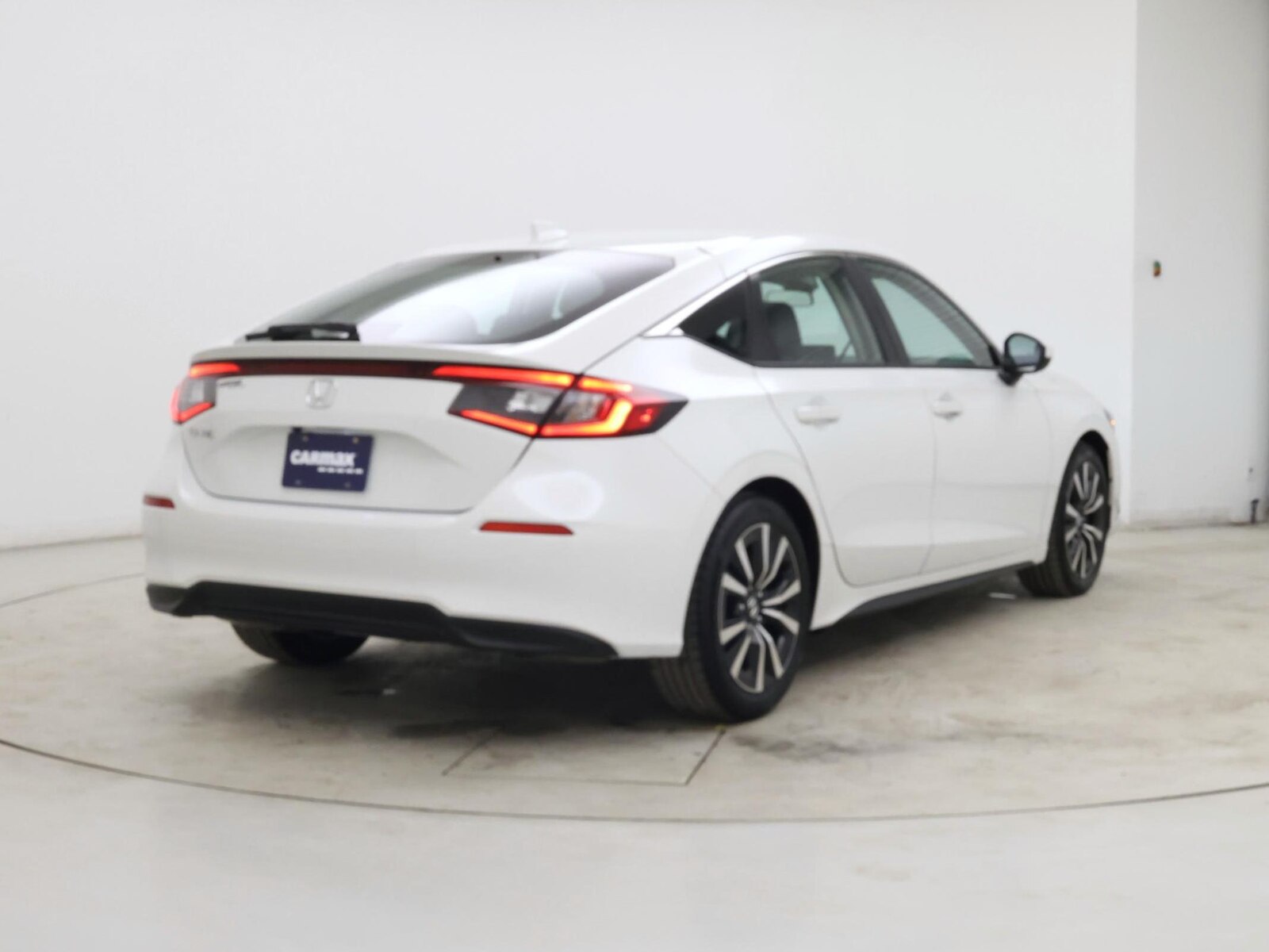 2024 Honda Civic Hatchback EX-L - Photo 9