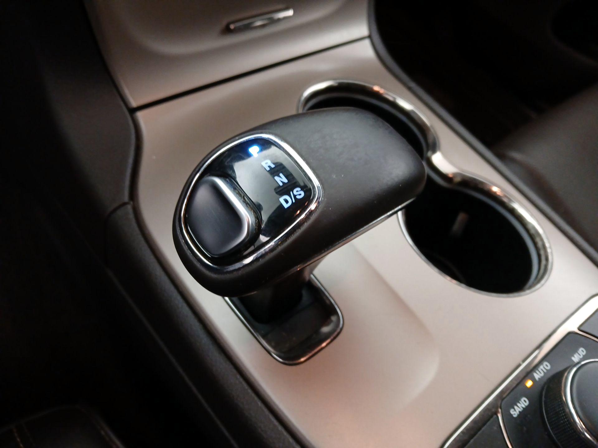 Thumbnail: 2014 Jeep Grand Cherokee - 18