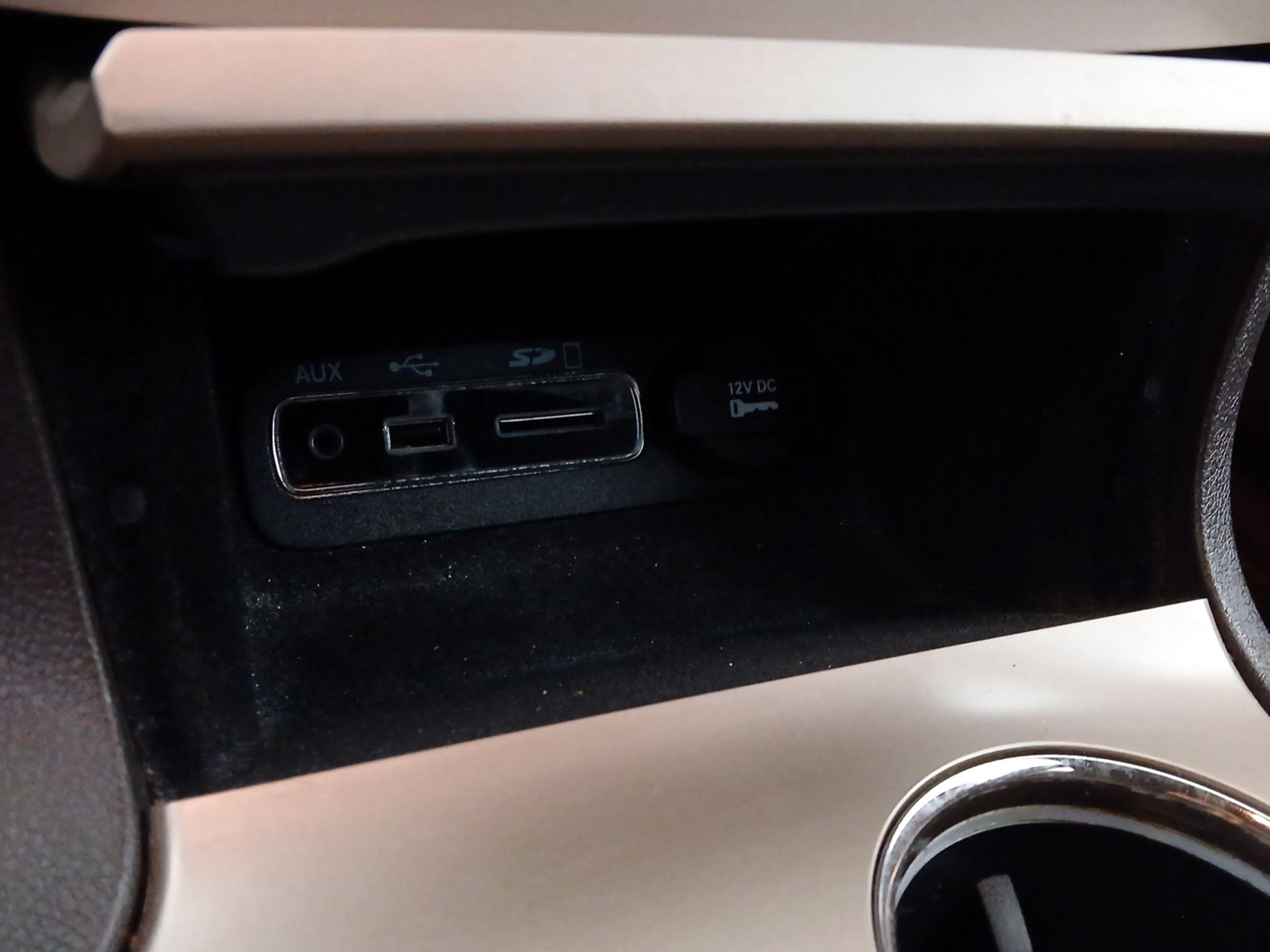 Thumbnail: 2014 Jeep Grand Cherokee - 19