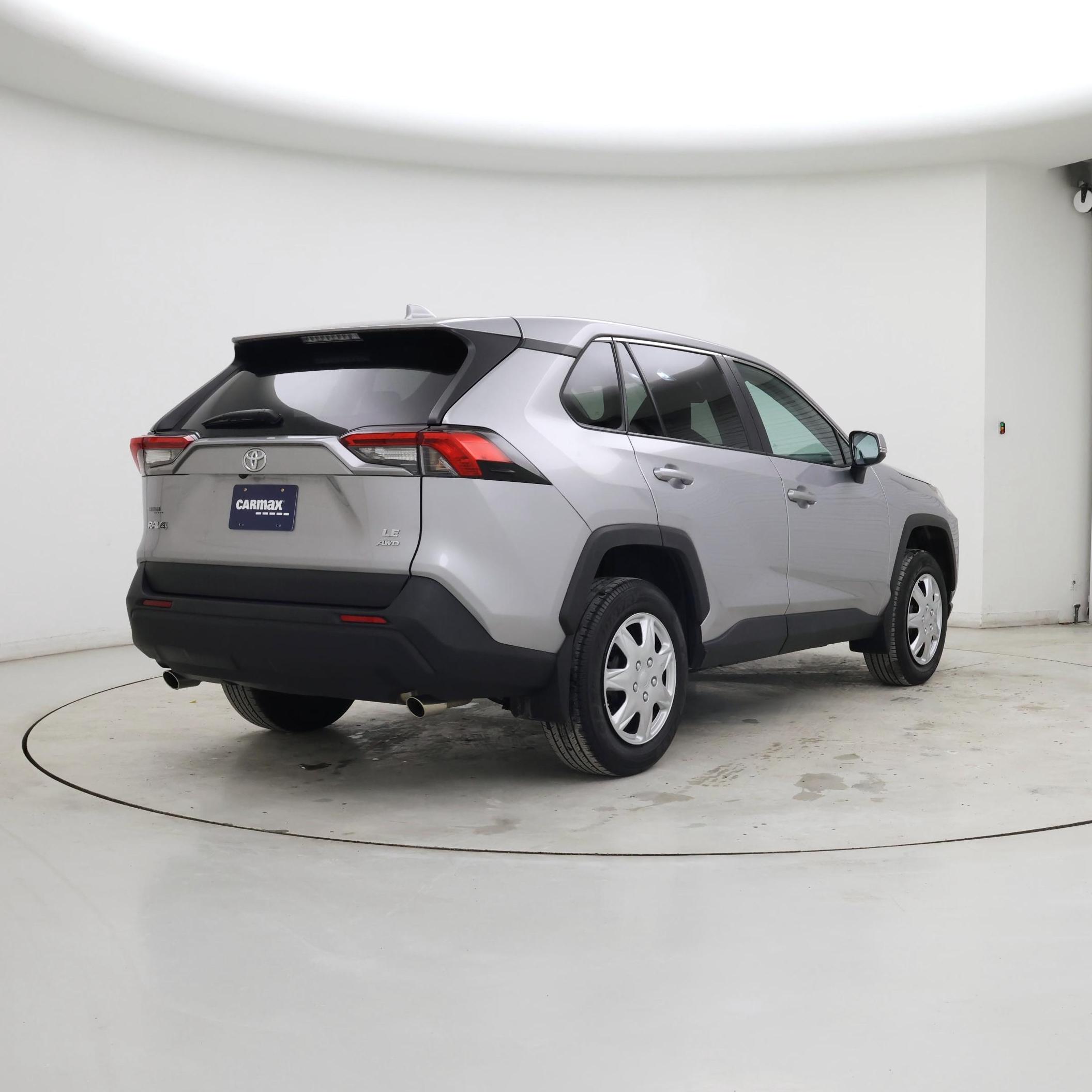 Thumbnail: 2023 Toyota RAV4 - 8