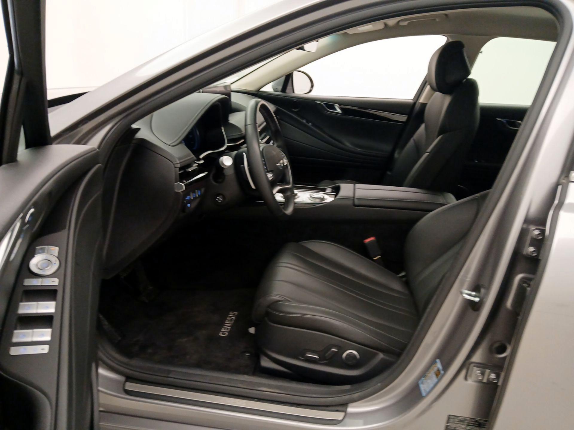 Thumbnail: 2024 Genesis G80 - 11