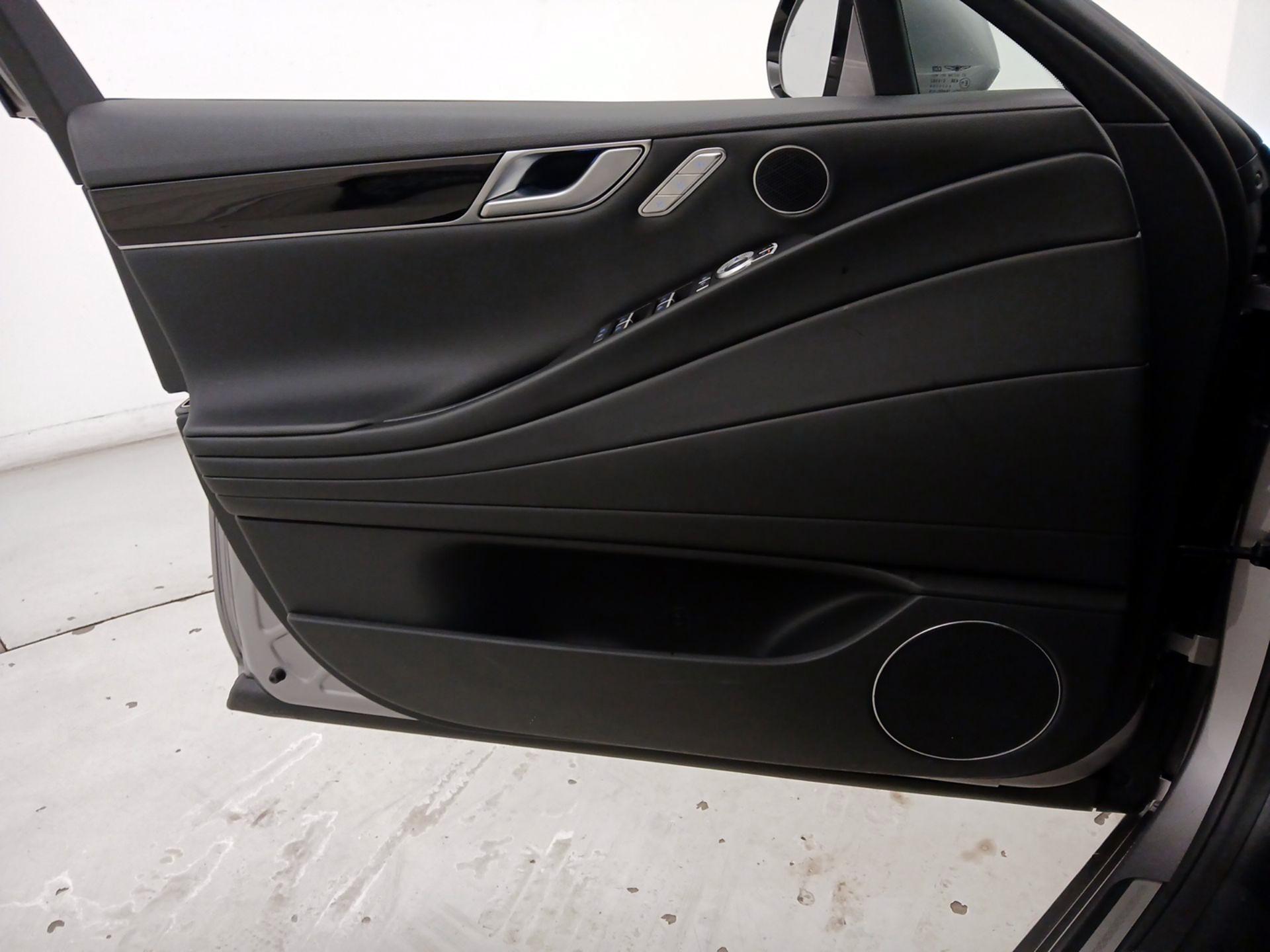 Thumbnail: 2024 Genesis G80 - 12