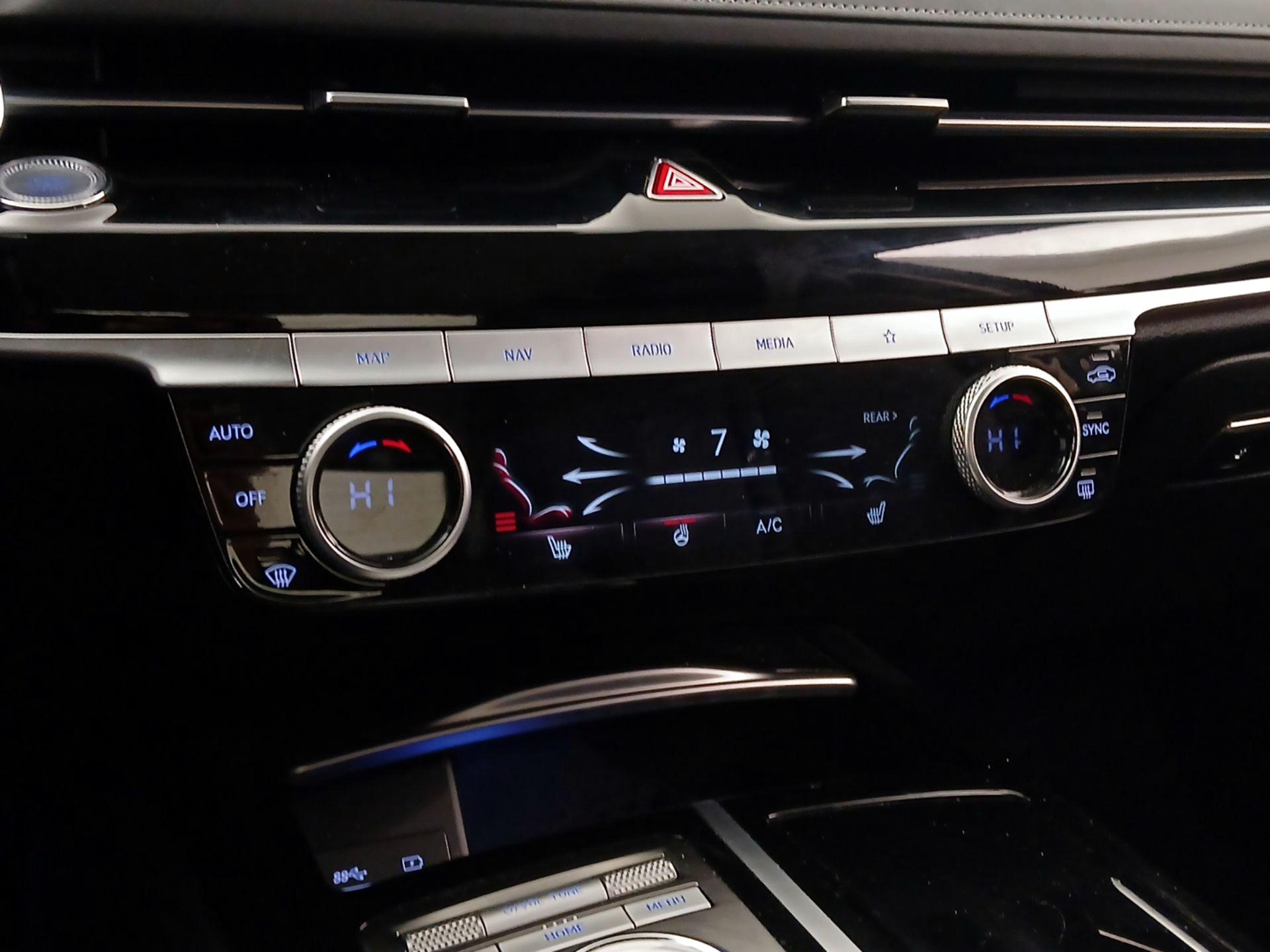 Thumbnail: 2024 Genesis G80 - 17