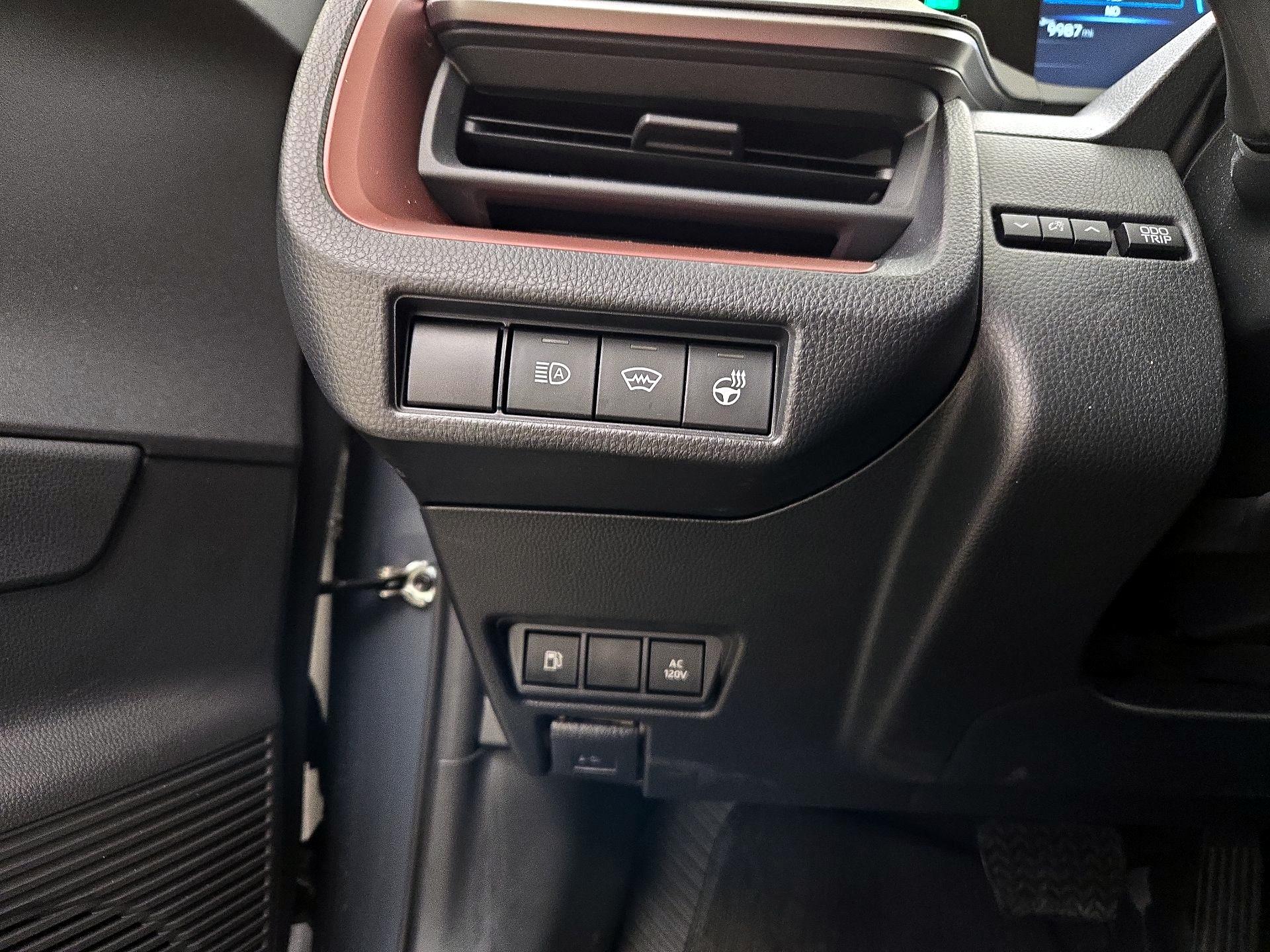 Thumbnail: 2023 Toyota Prius Prime - 13