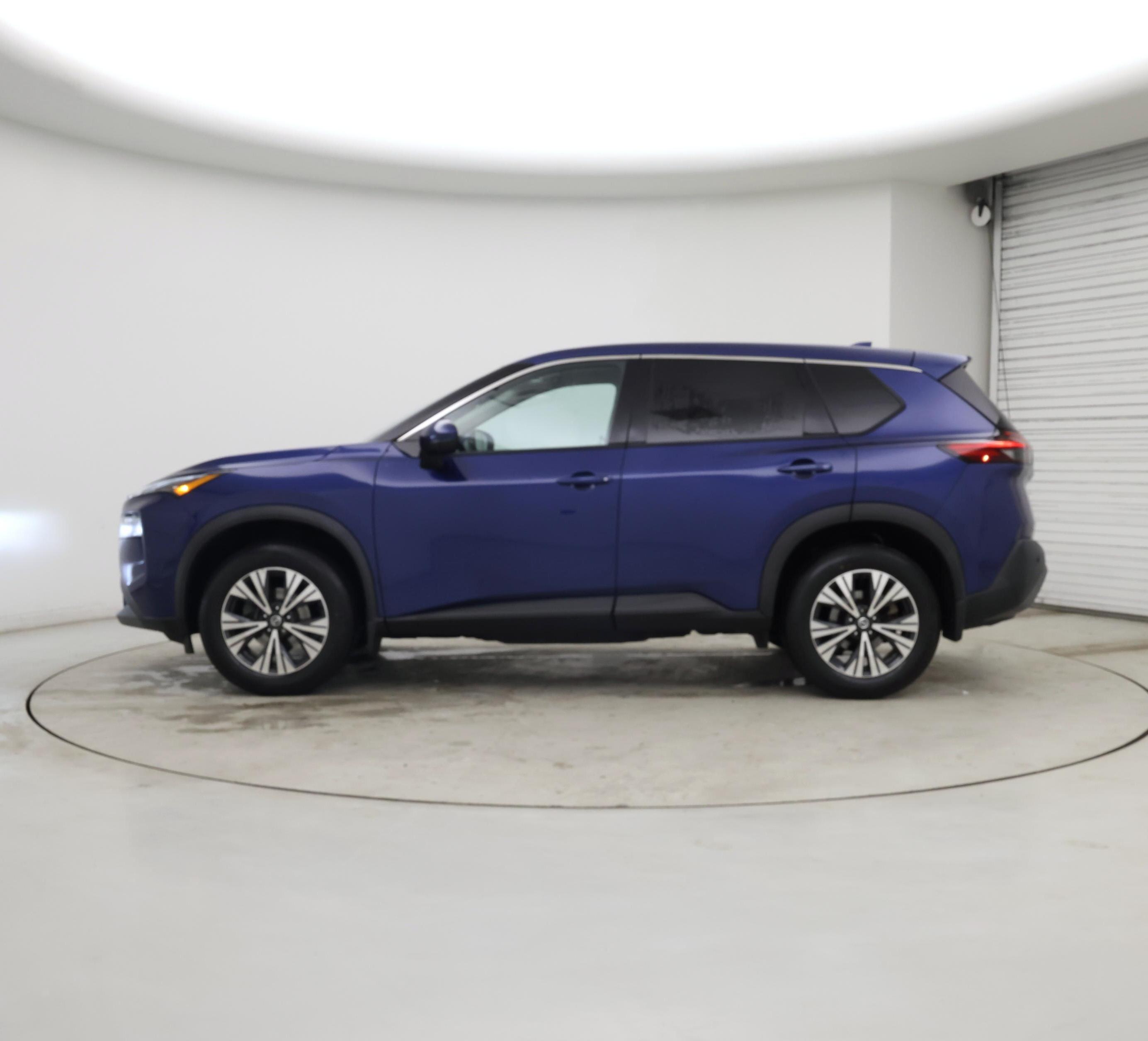 Thumbnail: 2021 Nissan Rogue - 3