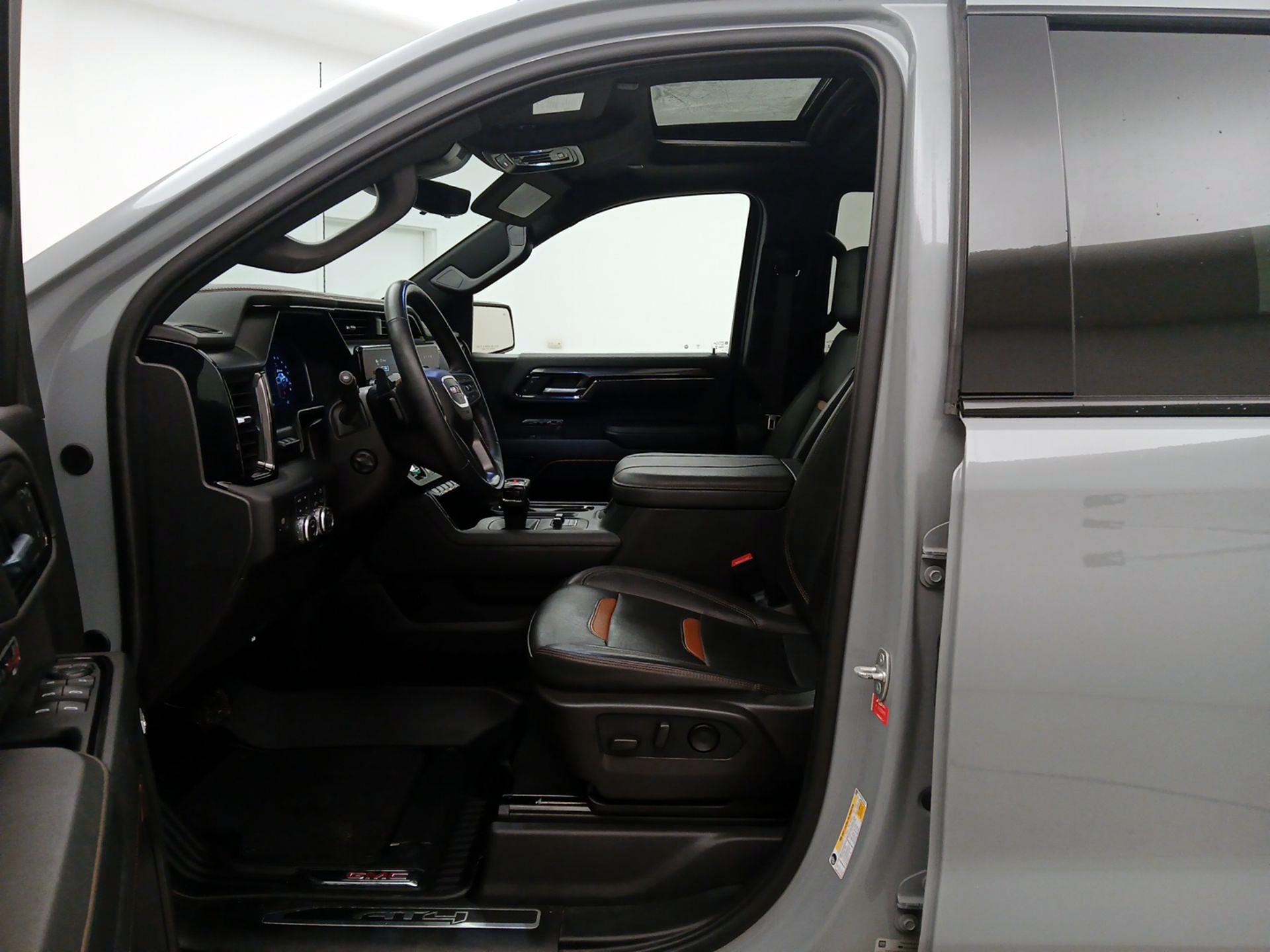 Thumbnail: 2024 GMC Sierra 1500 - 11